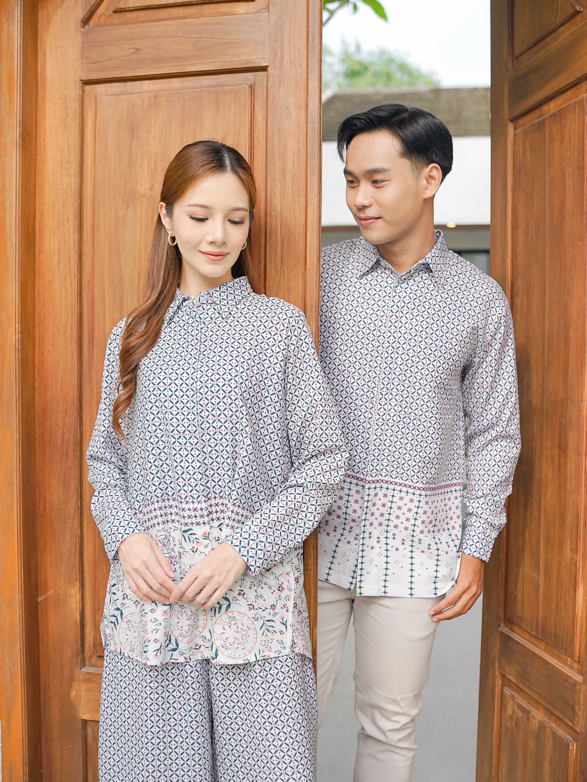  Sarimbit Couple Sekar Tulus Sangria