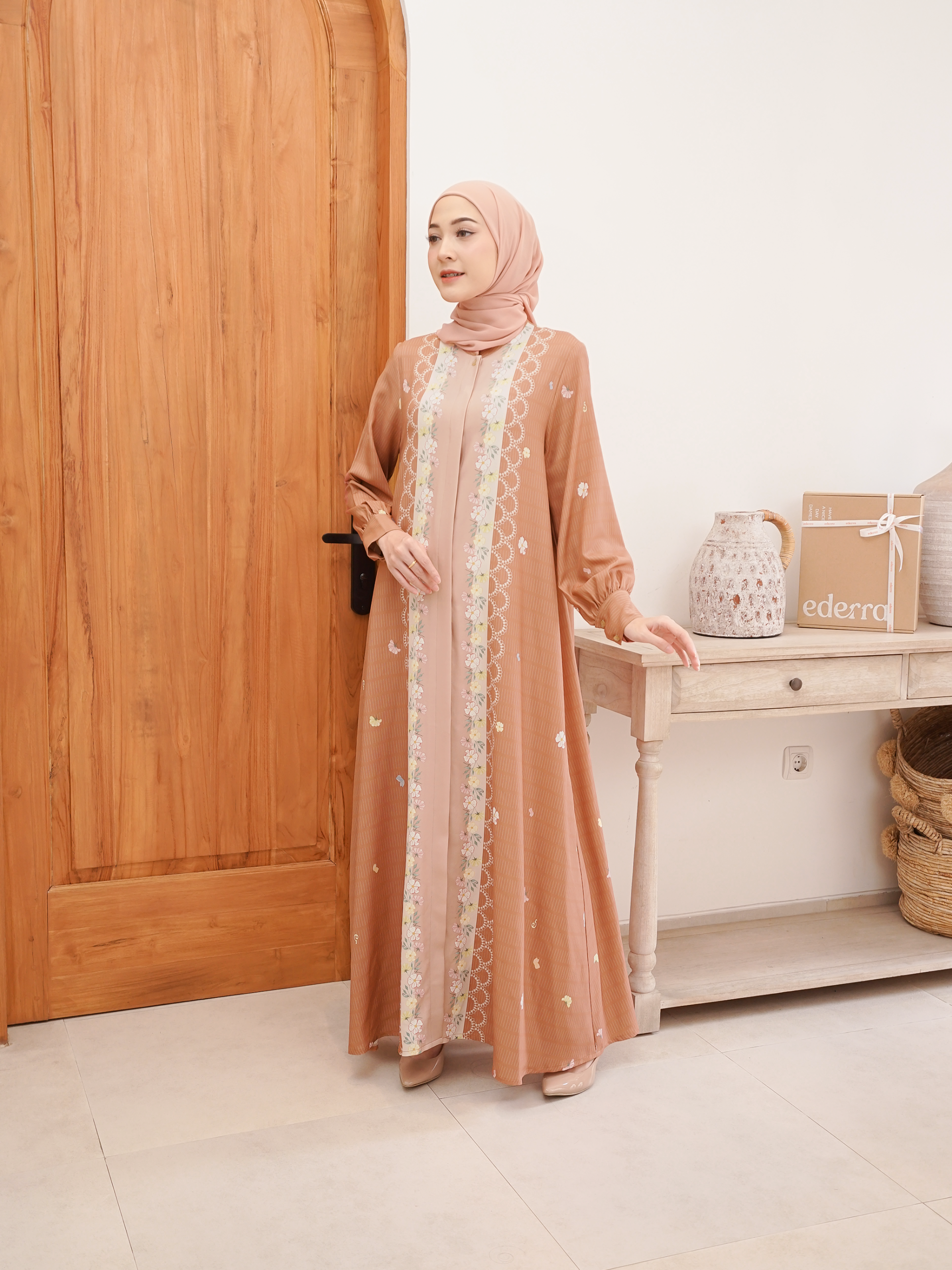 Reject Setaman Dress Peach Fuzz