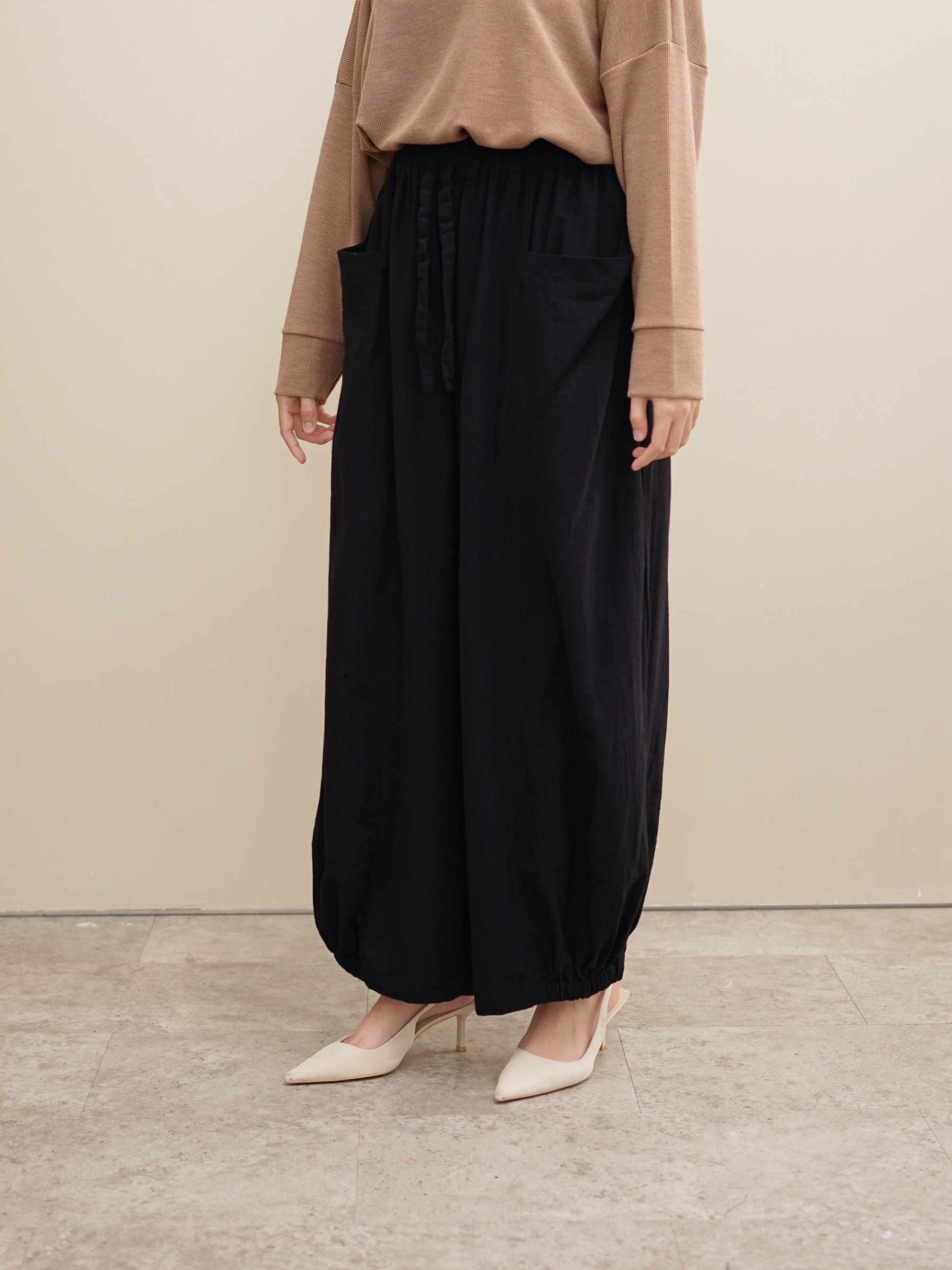 Leora Pants Black