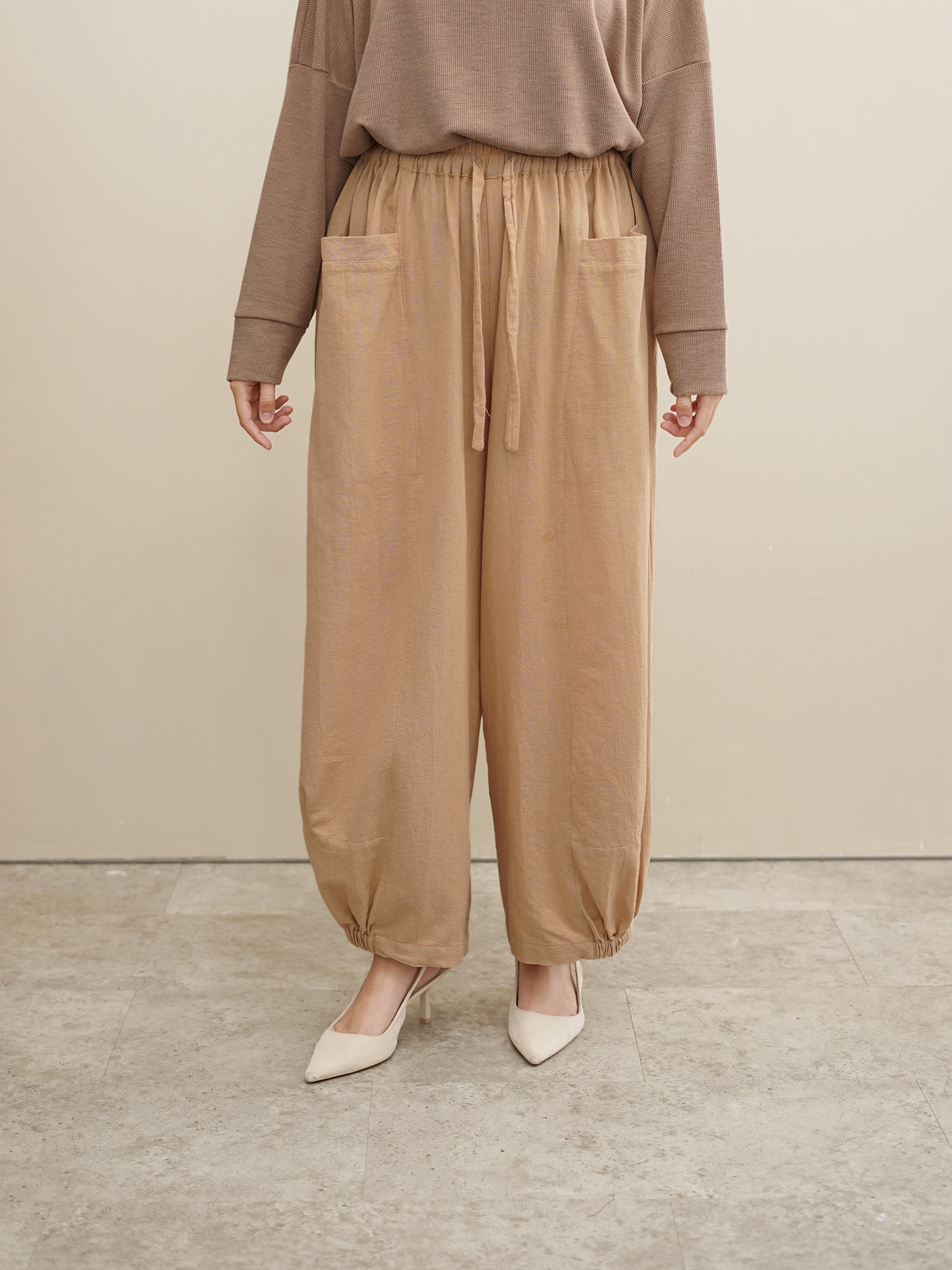 Leora Pants Wheat