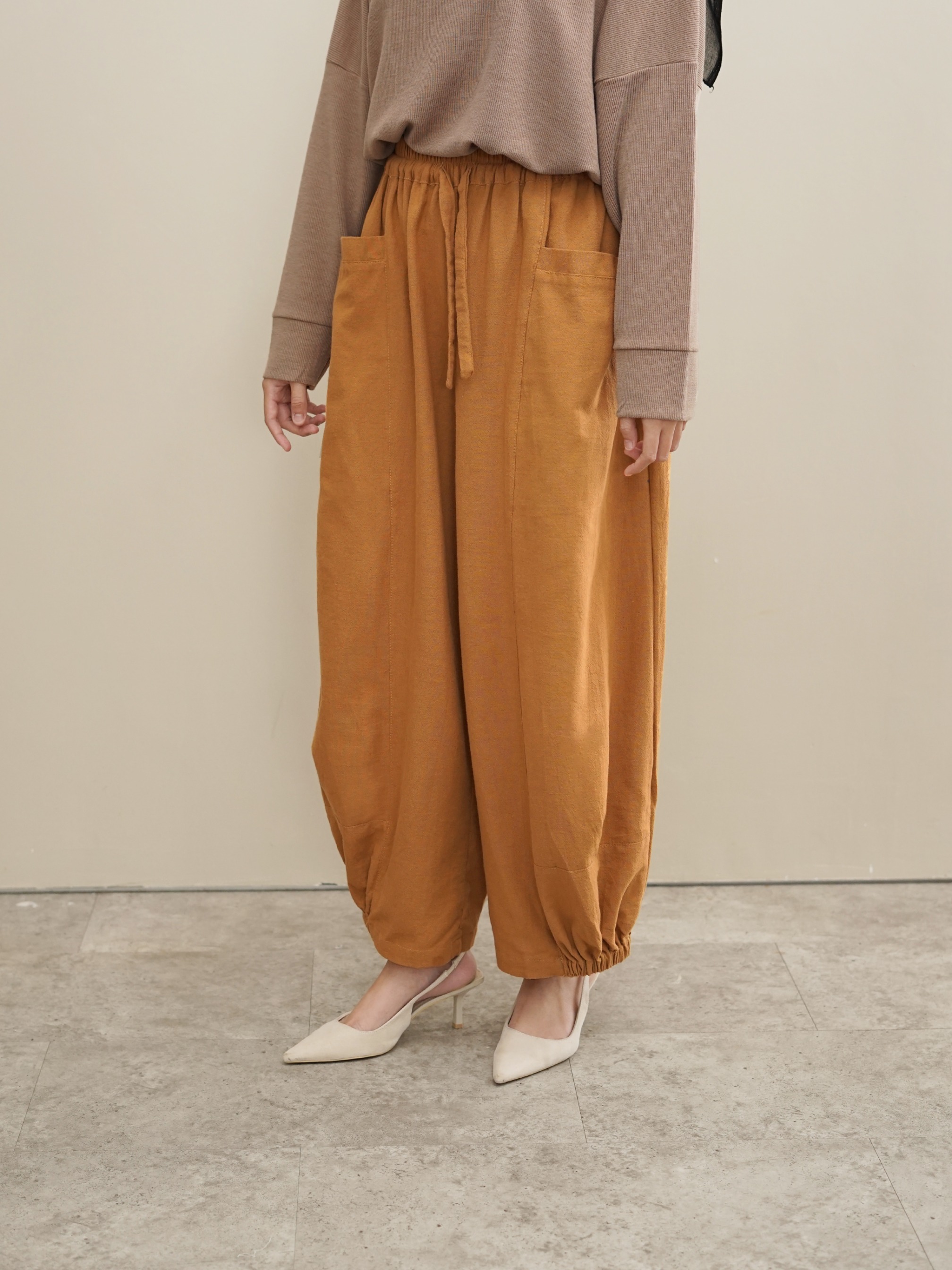 Leora Pants Honey Ginger