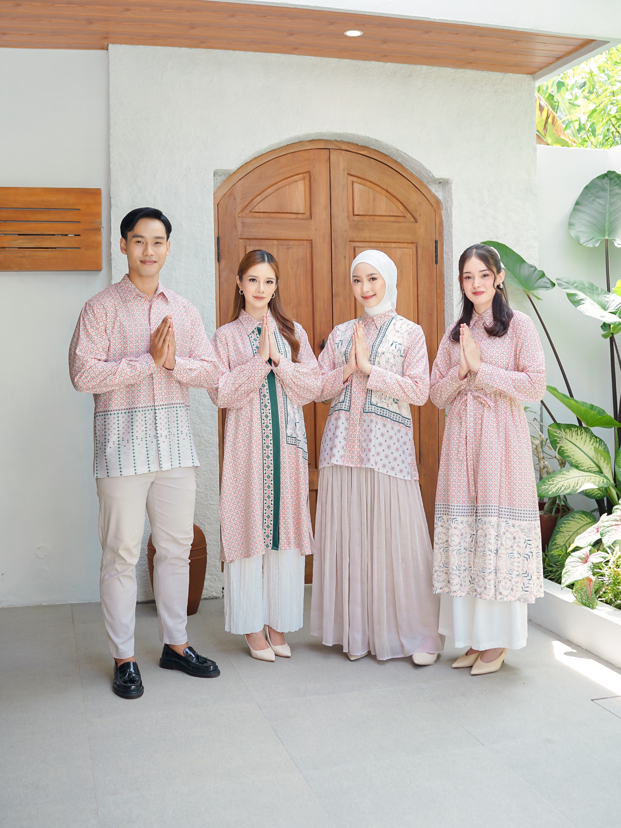  Sarimbit Couple Sekar Tulus Ranunculus