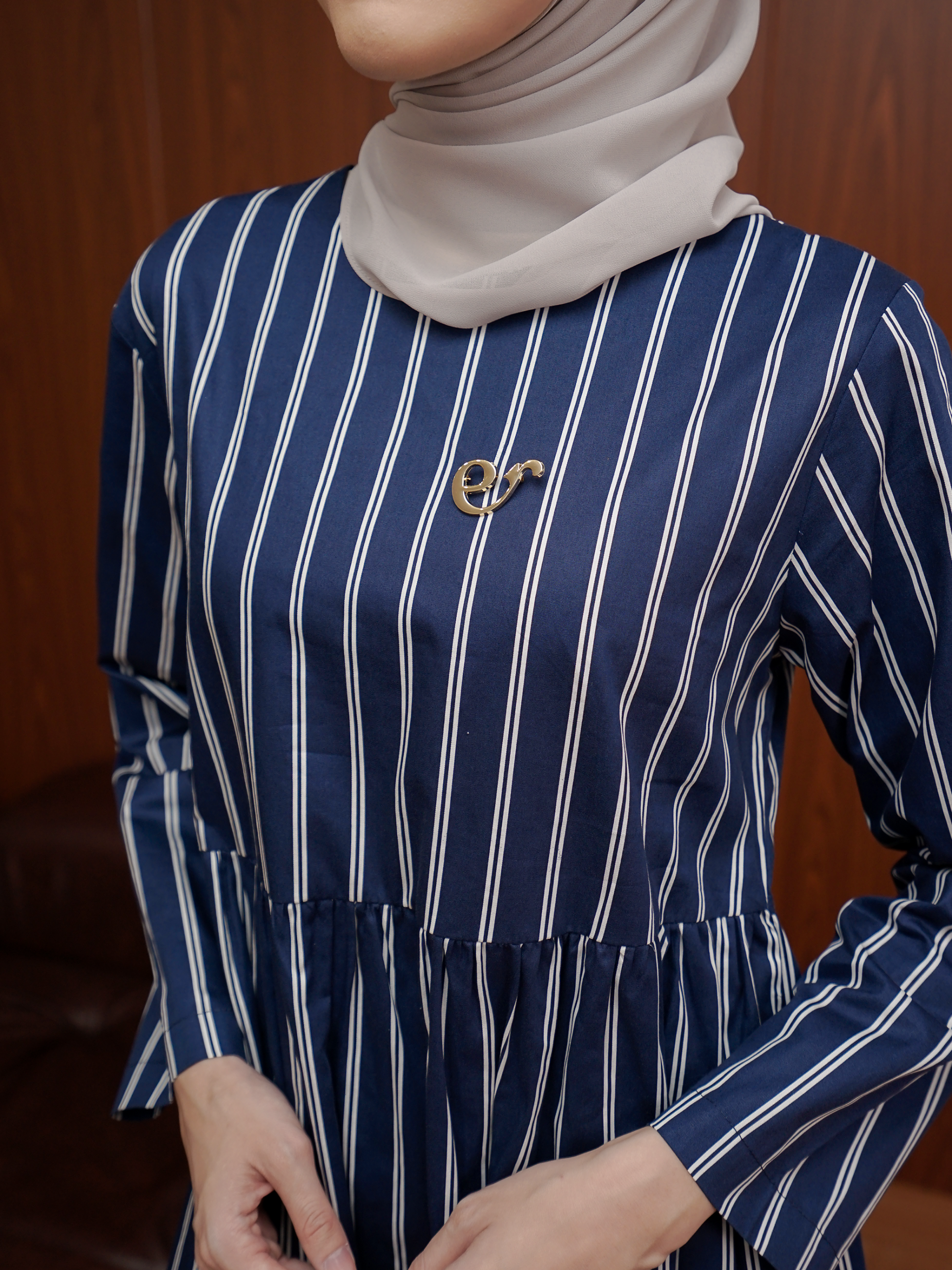 Elea Tunic Navy Peony