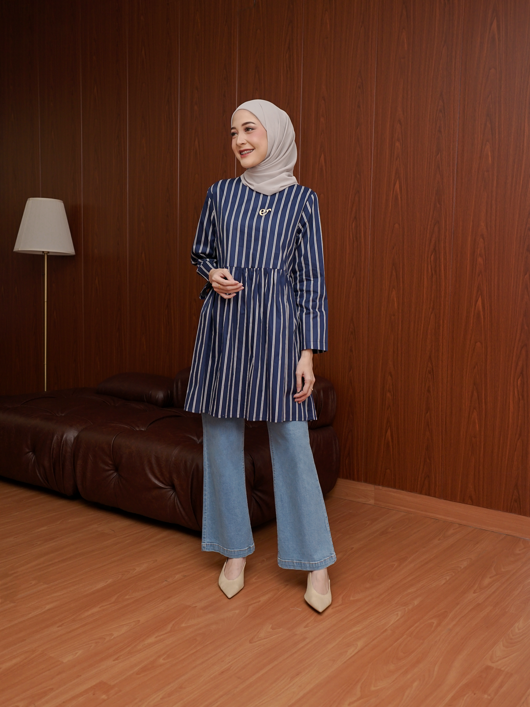 Elea Tunic Navy Peony