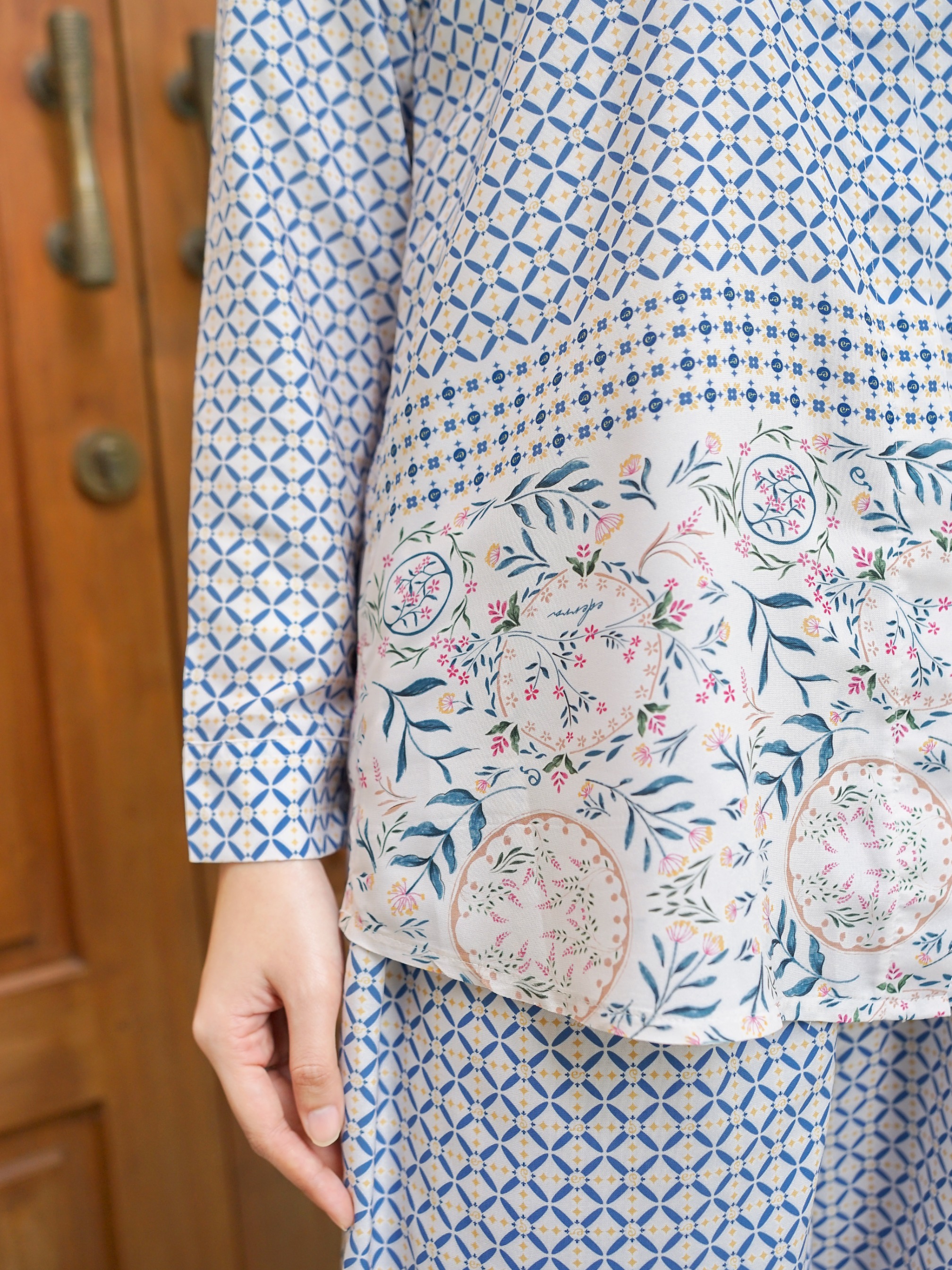 Tulus Set Blue Perennial