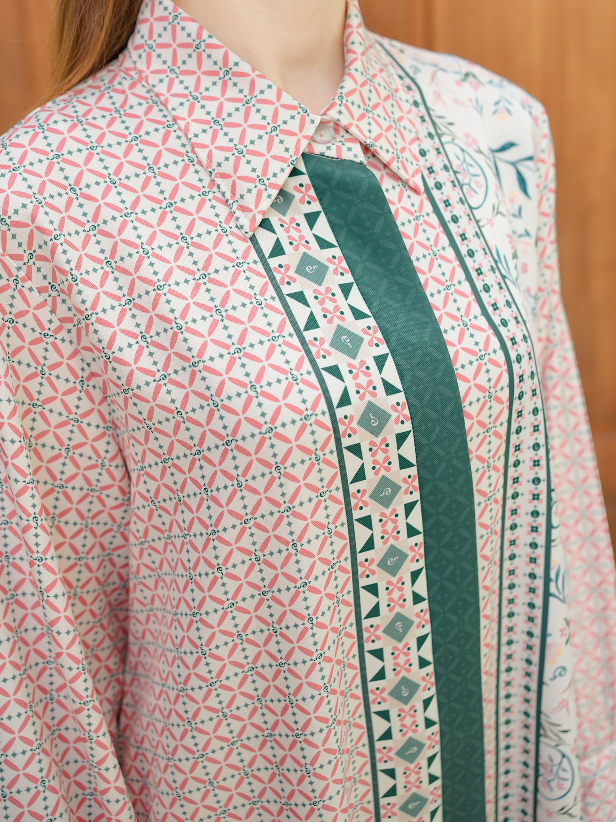 Tulus Tunic Ranunculus