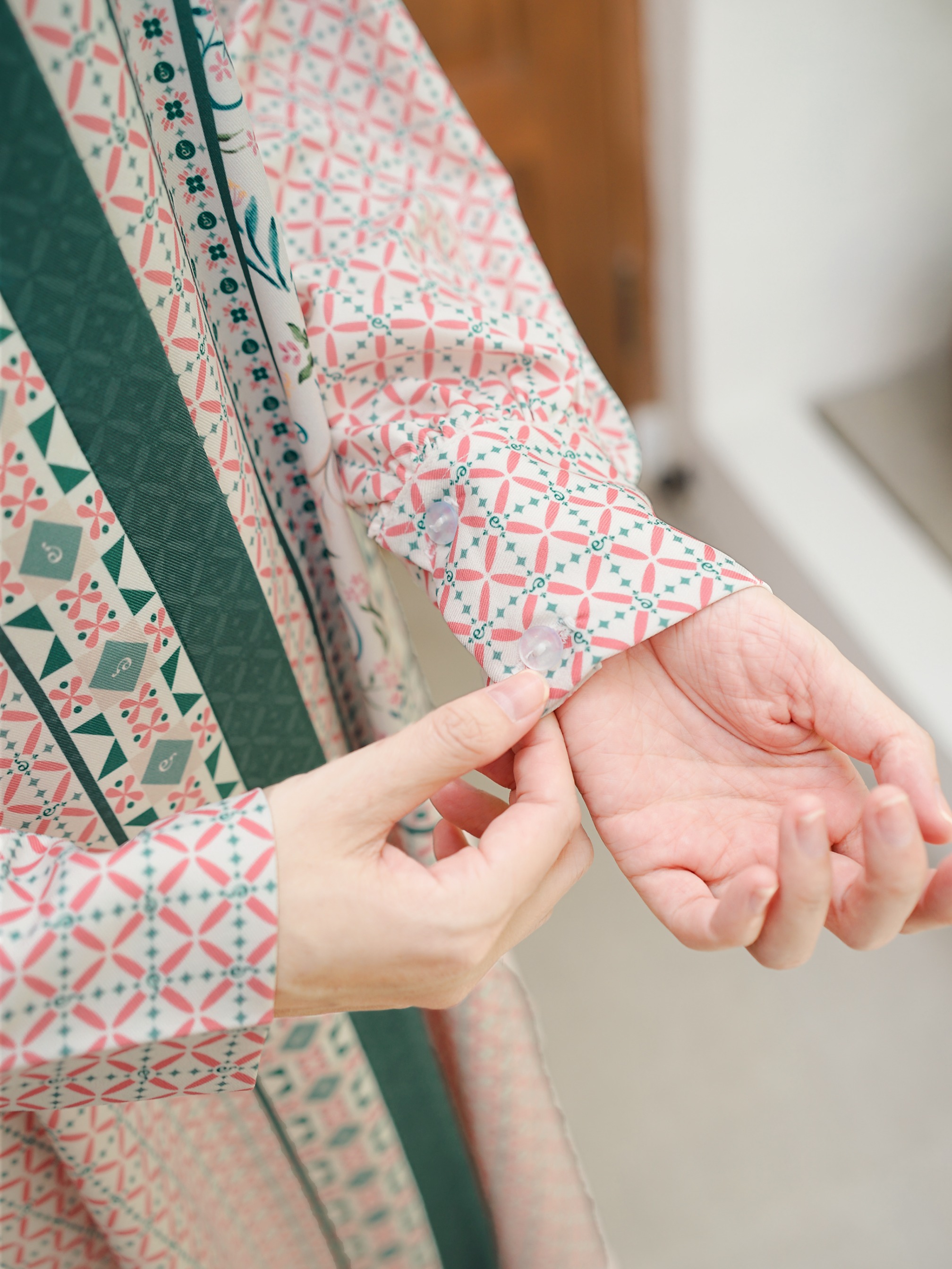 Tulus Tunic Ranunculus