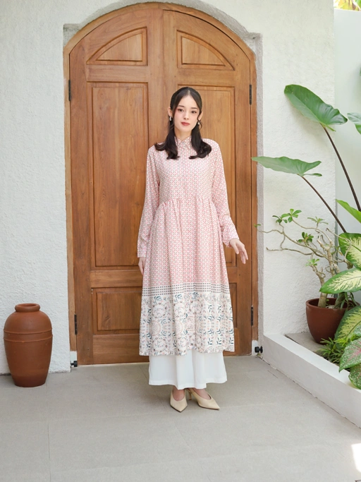 Image of Tulus Midi Ranunculus