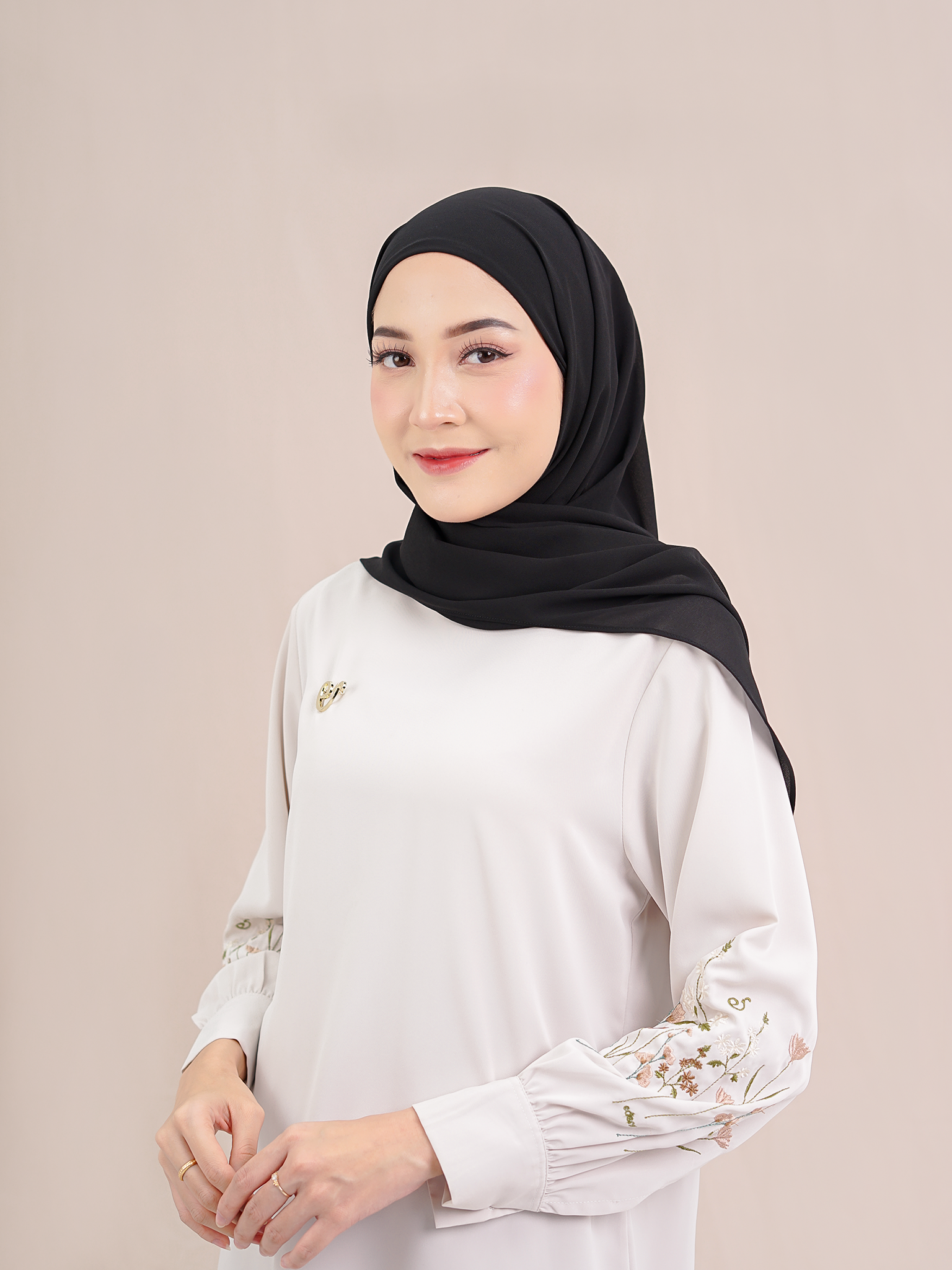 Luna Instan Hijab Black