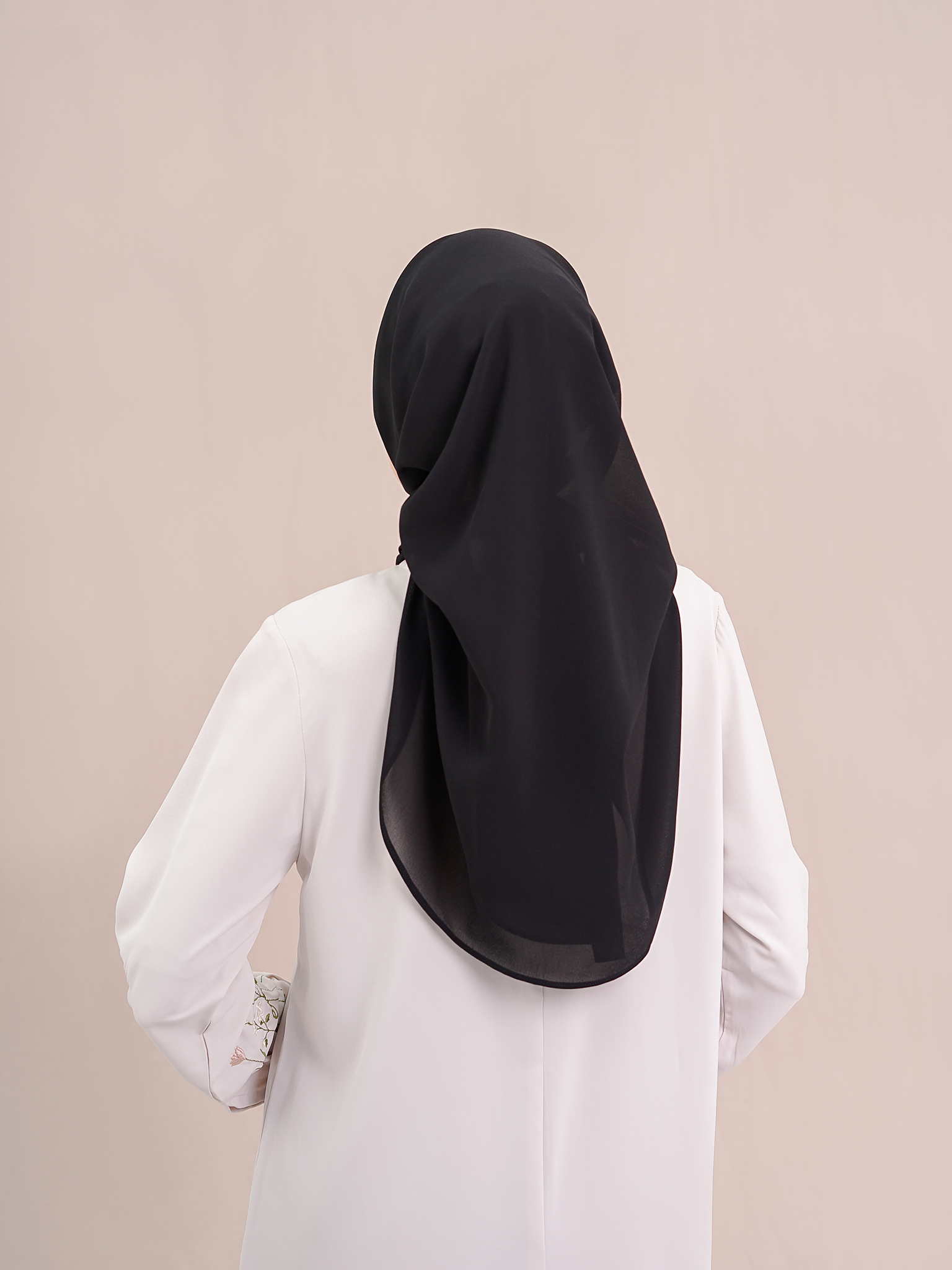 Luna Instan Hijab Black