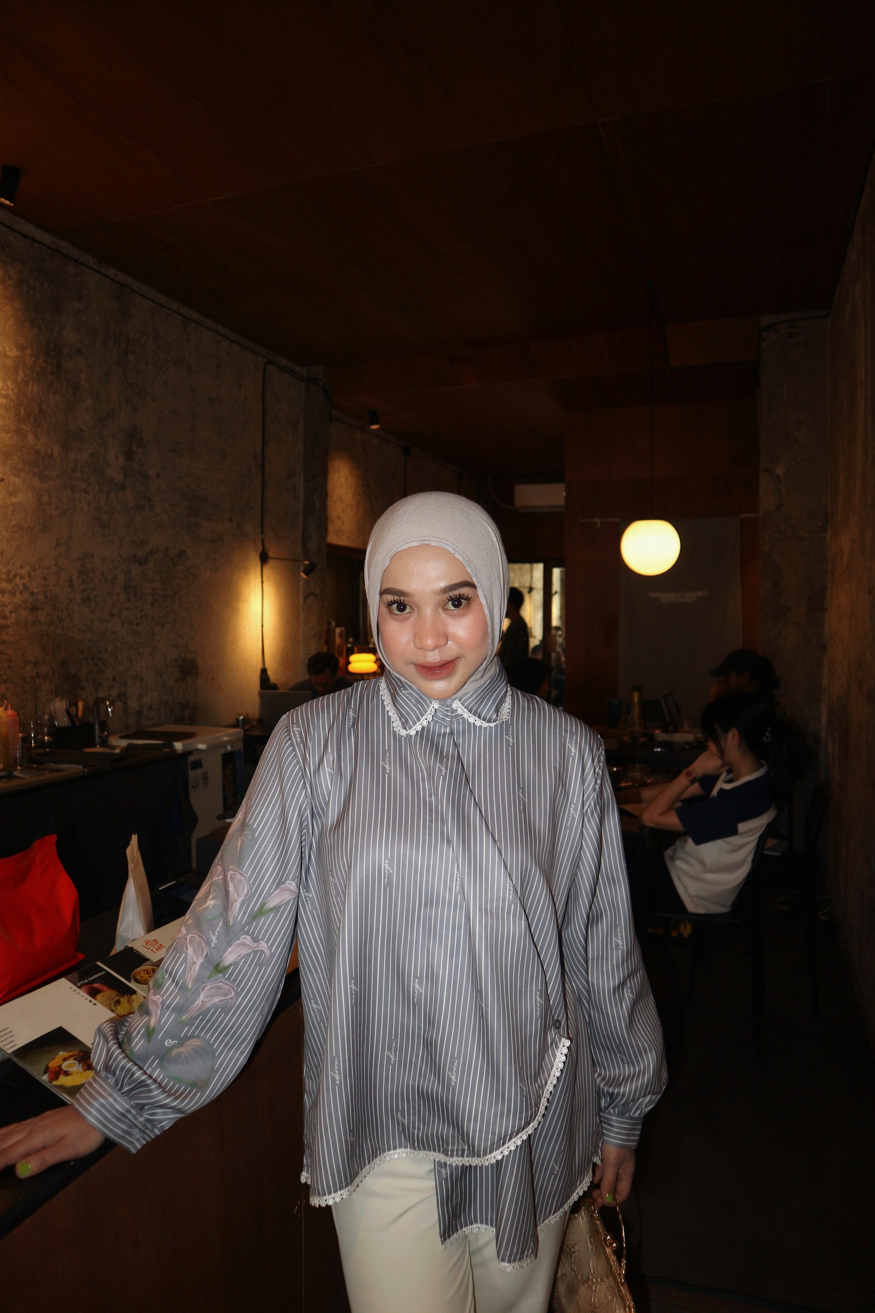Anggun Top Ultimate Grey