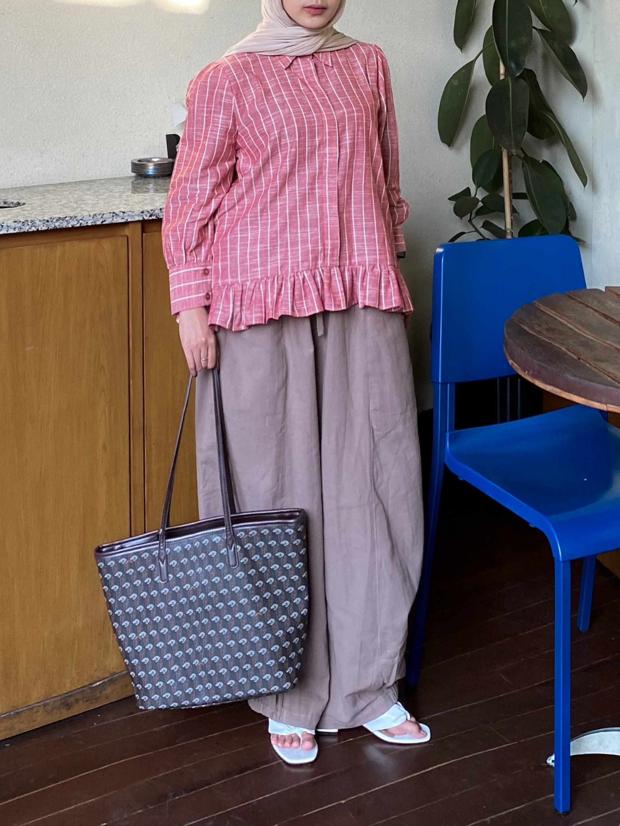 Leora Pants Simply Taupe