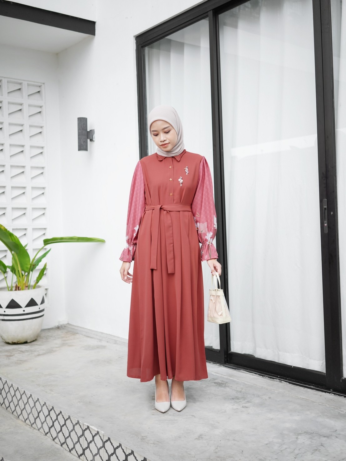 Rhea Dress Maple