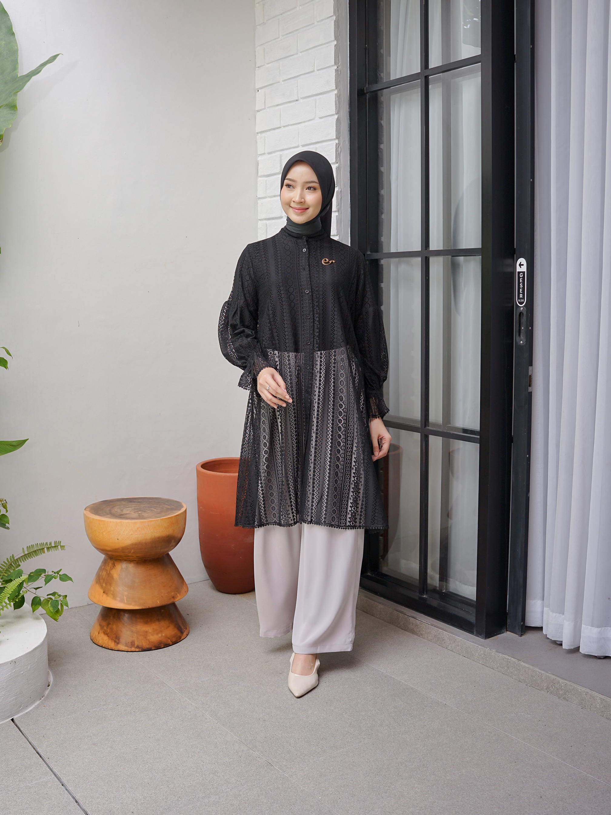 Ramanda Tunic Black