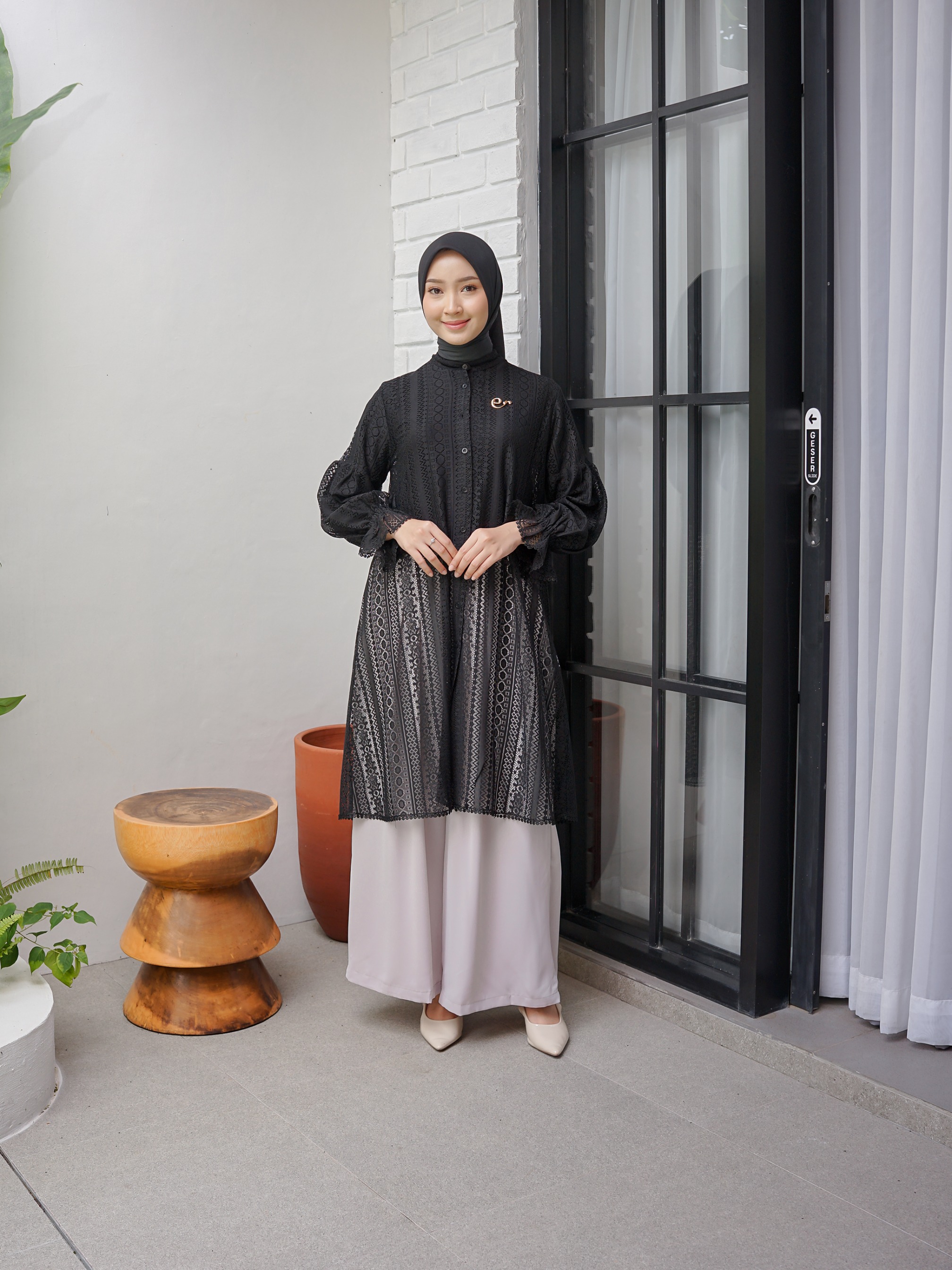 Ramanda Tunic Black