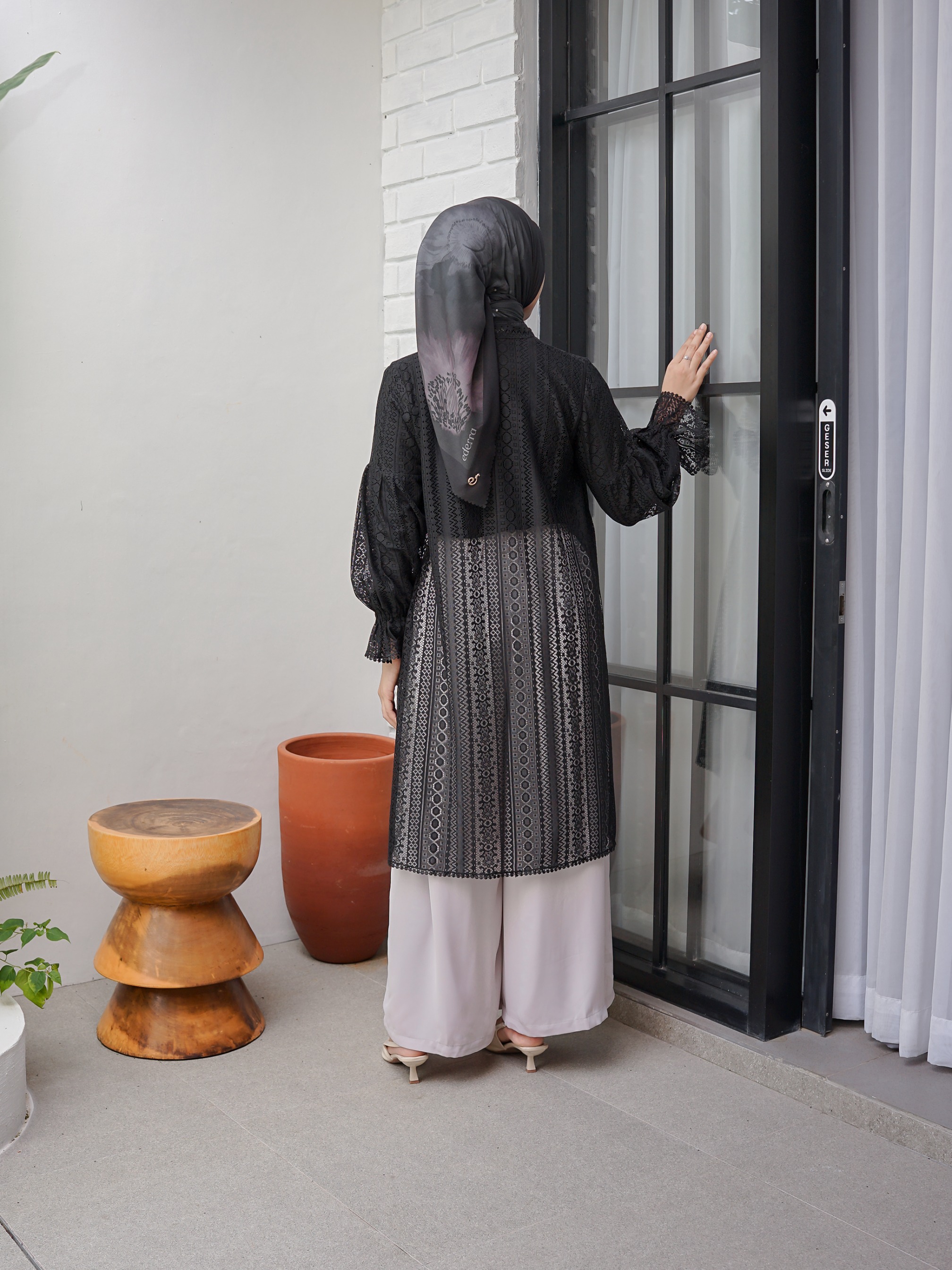 Ramanda Tunic Black