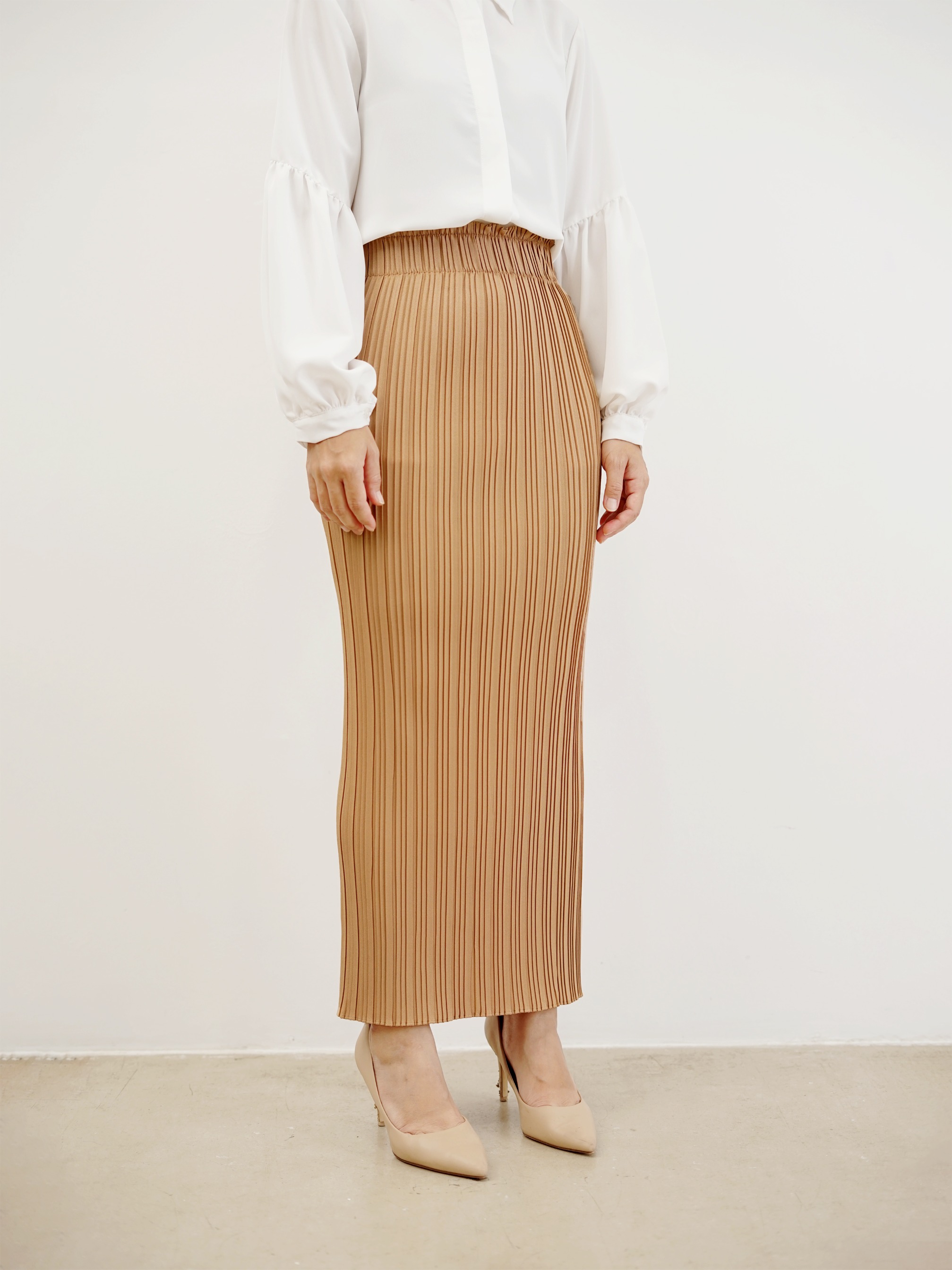 Linea Pleats Skirt Burly Wood