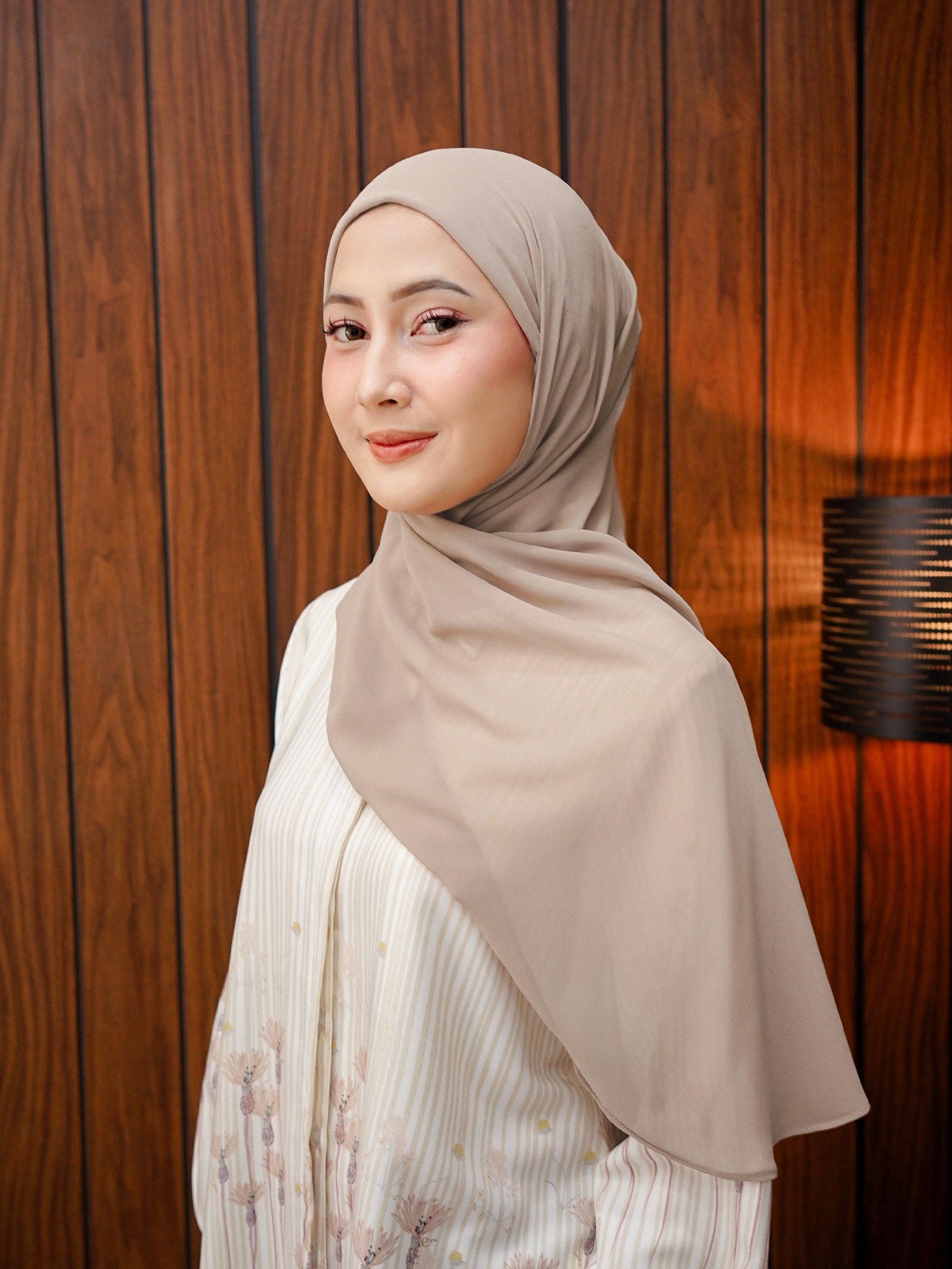 Luna Instan Hijab Sand
