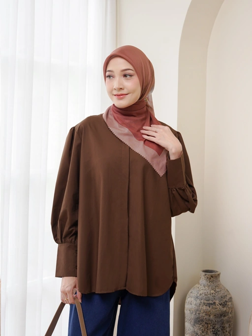 Image of Defect dan Sample Sale Lunara Top Chocolate Cremoso