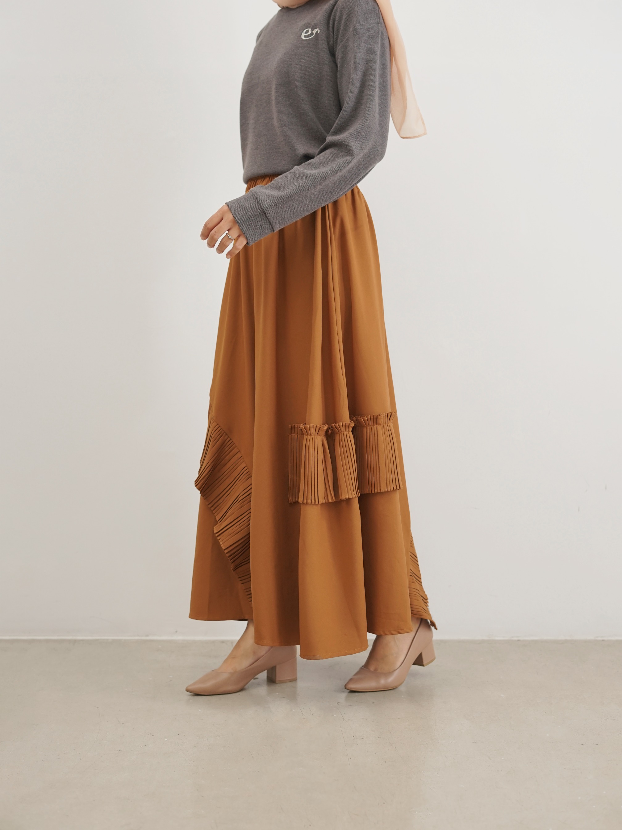 Lyra Skirt Sugar Almond