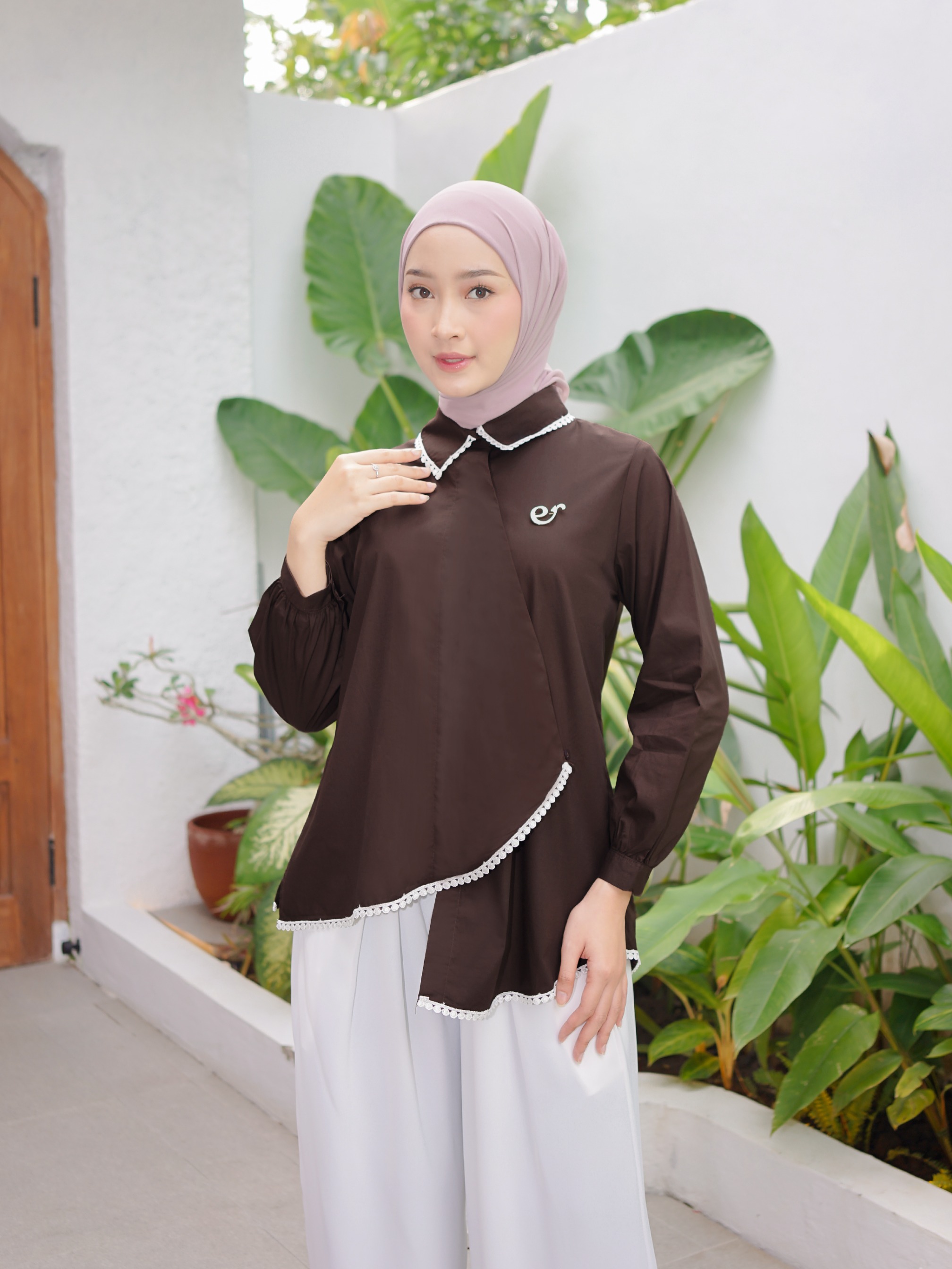 Kana Top Dark Brown