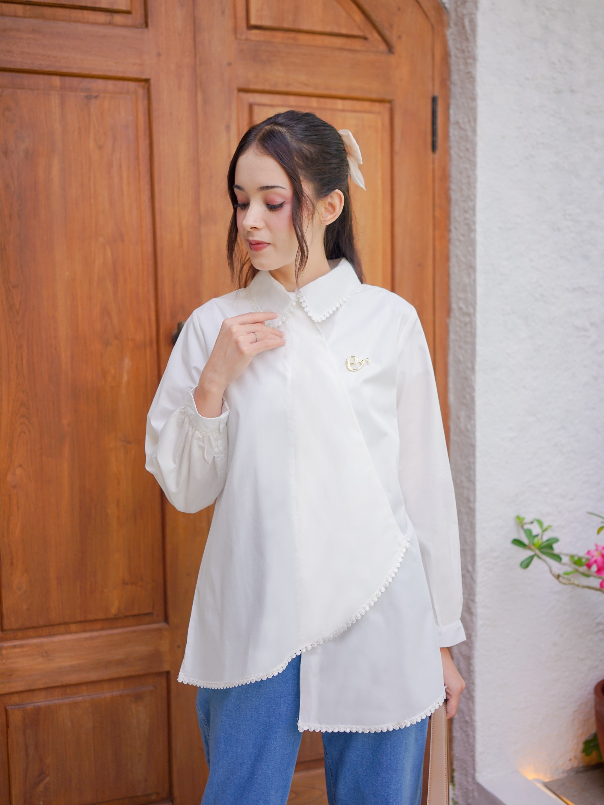 Kana Top White