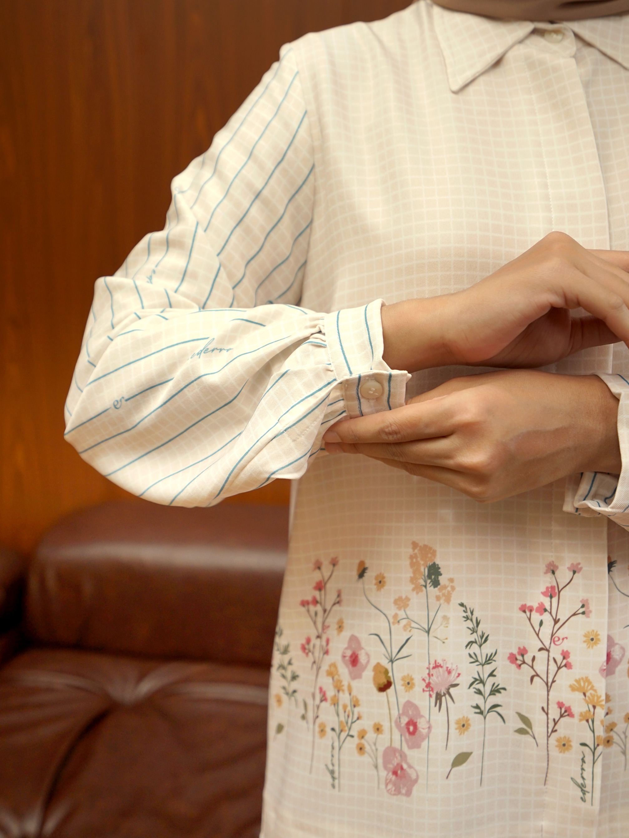 Elodie Top Pearled Ivory