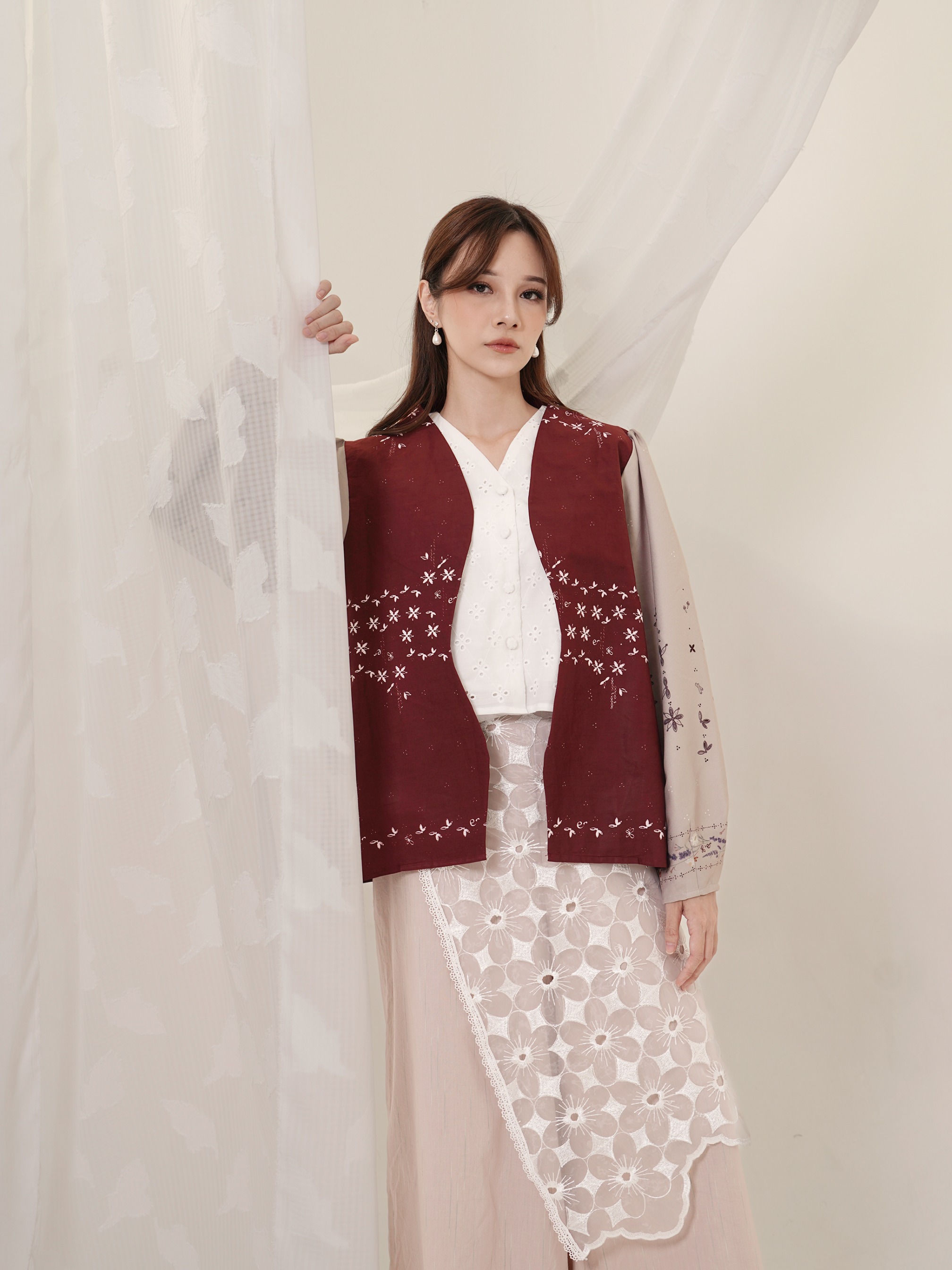 Palaruna Outer Ederra X Rianty Batik