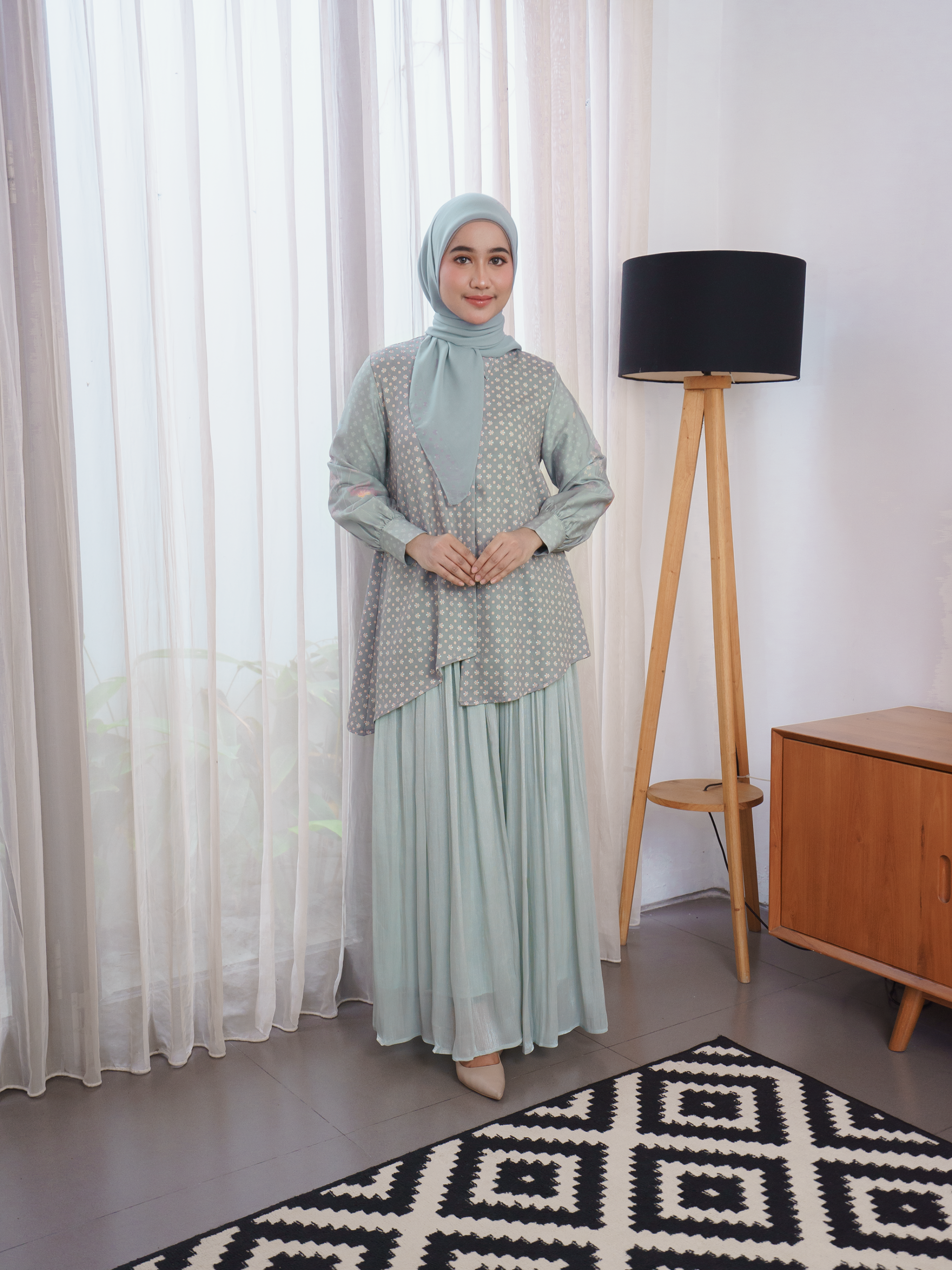 Riuh Senja Blouse Reseda 