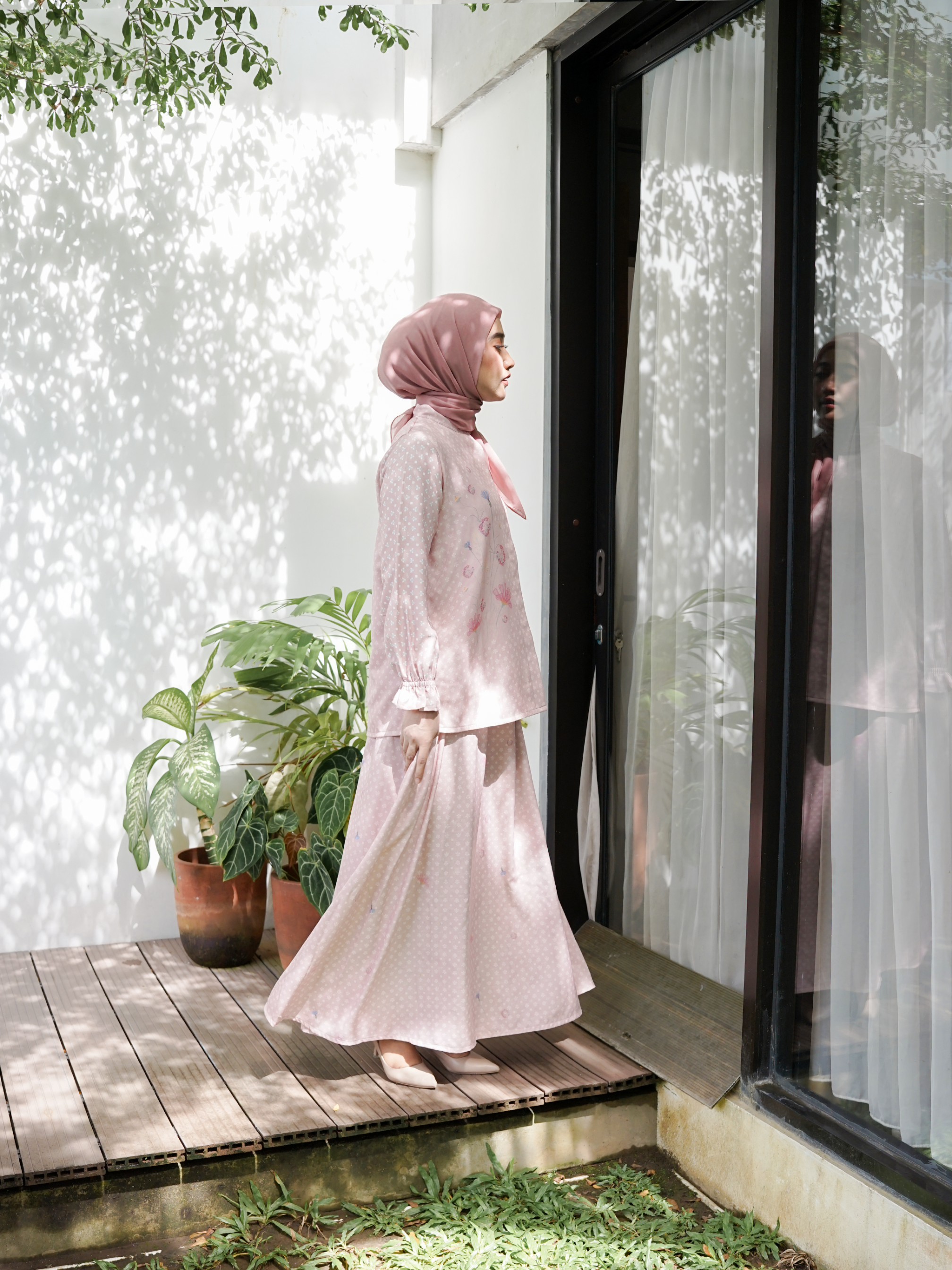 Reject Riuh Senja Set Salsa Rosa