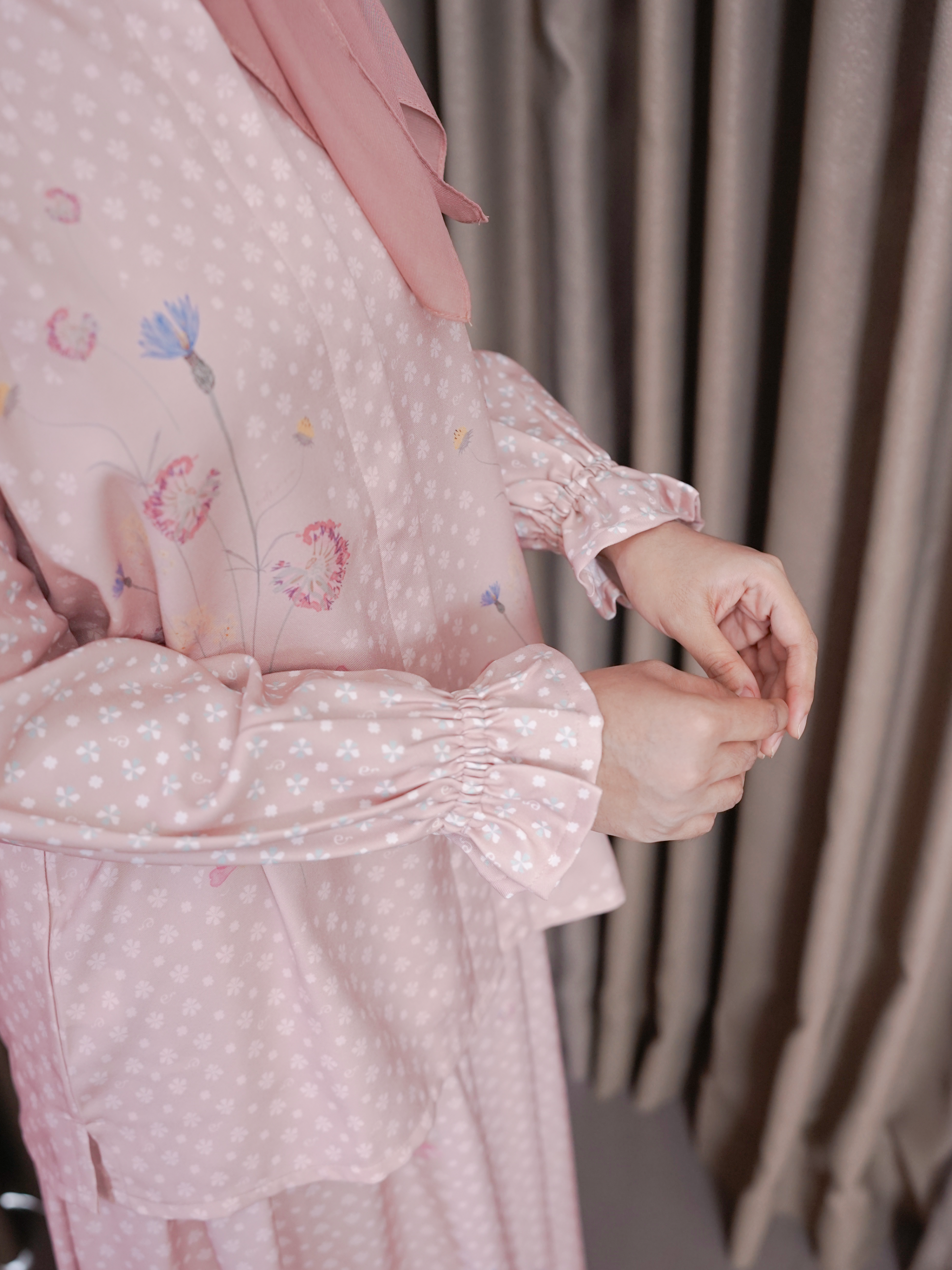 Reject Riuh Senja Set Salsa Rosa
