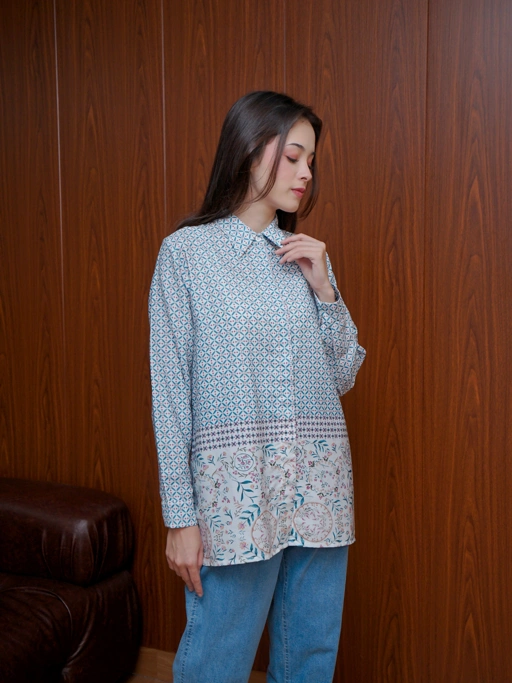 Image of Tulus Blouse Sangria