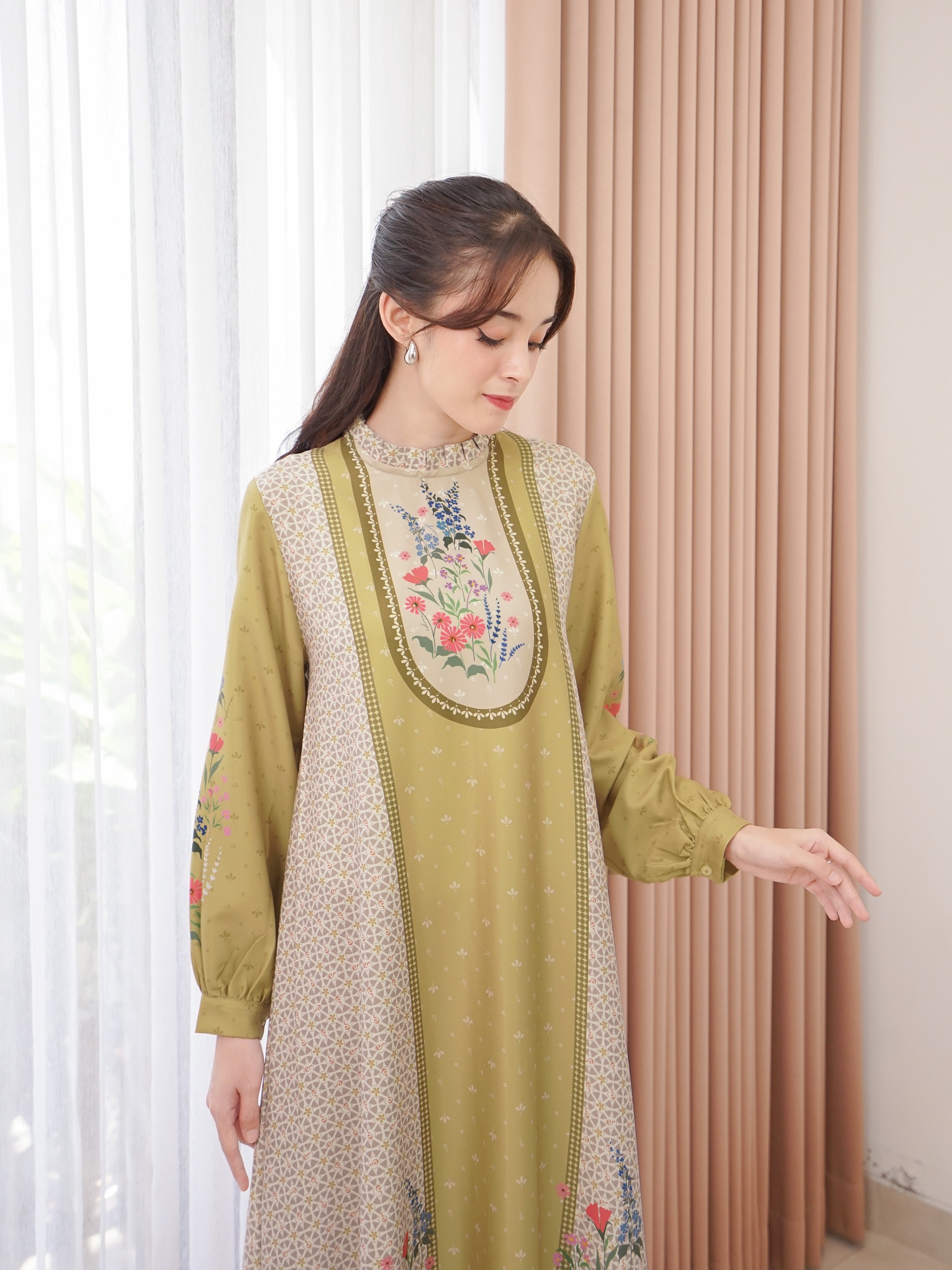 Senandika Dress Rich Gold 