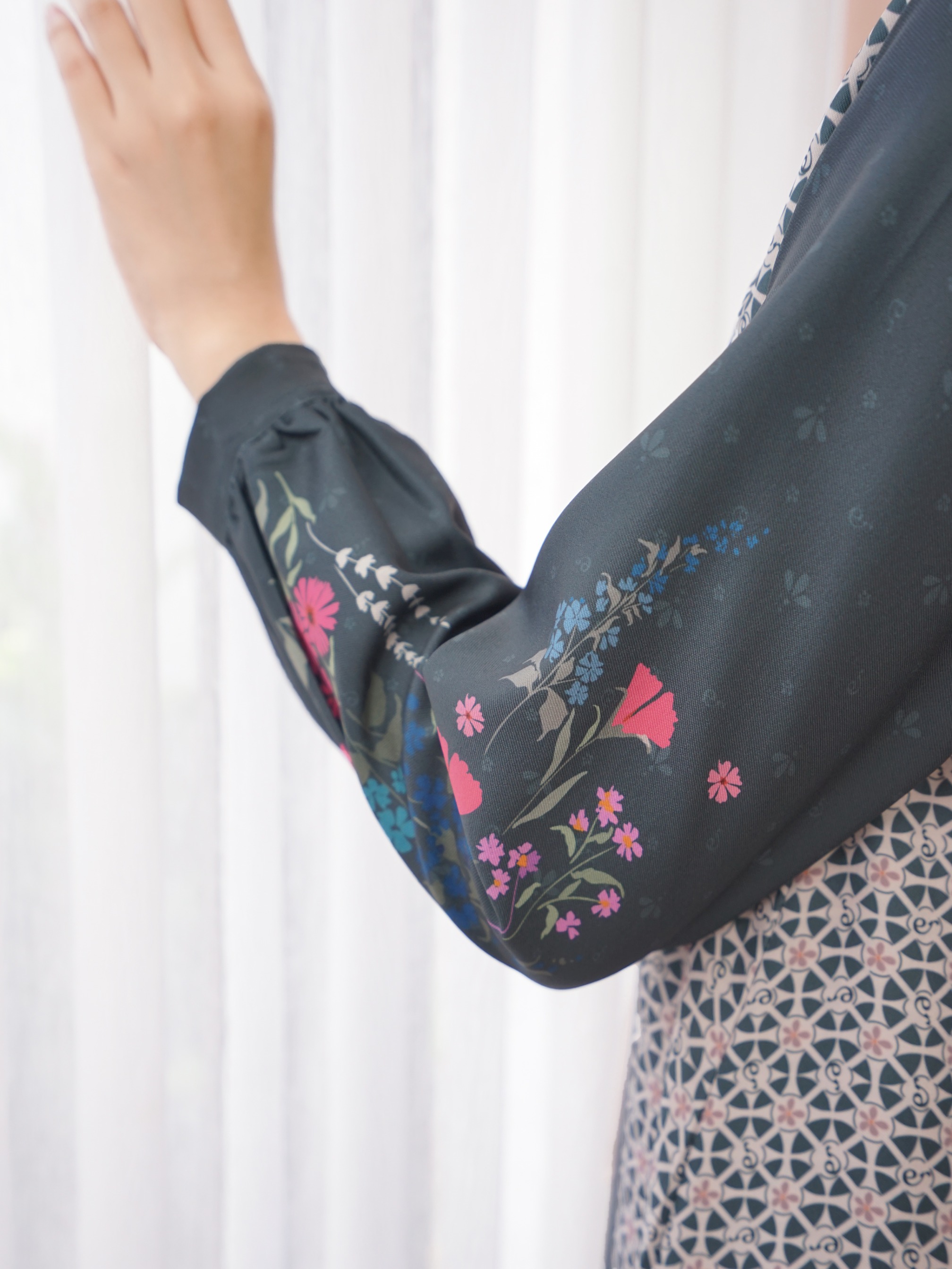 Senandika Dress Panderosa Pine