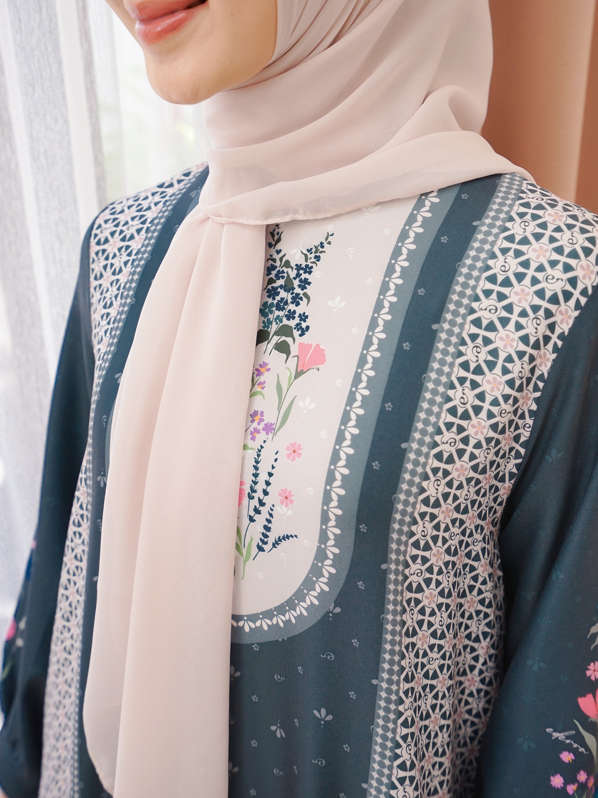 Senandika Dress Panderosa Pine