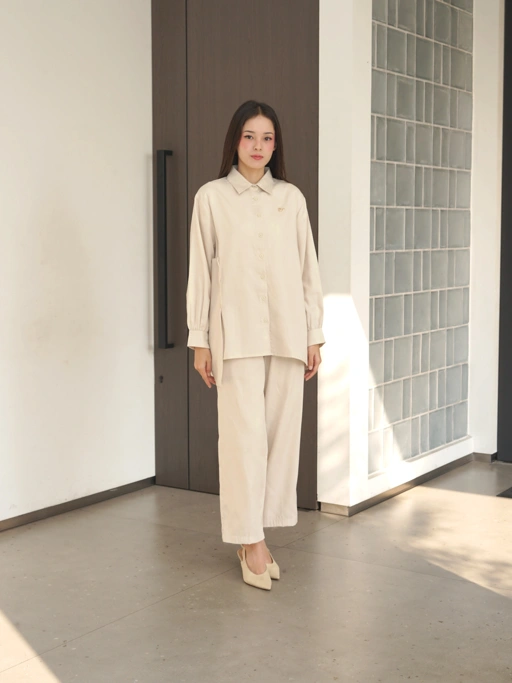 Keira Set Ivory (Top dan Pants)