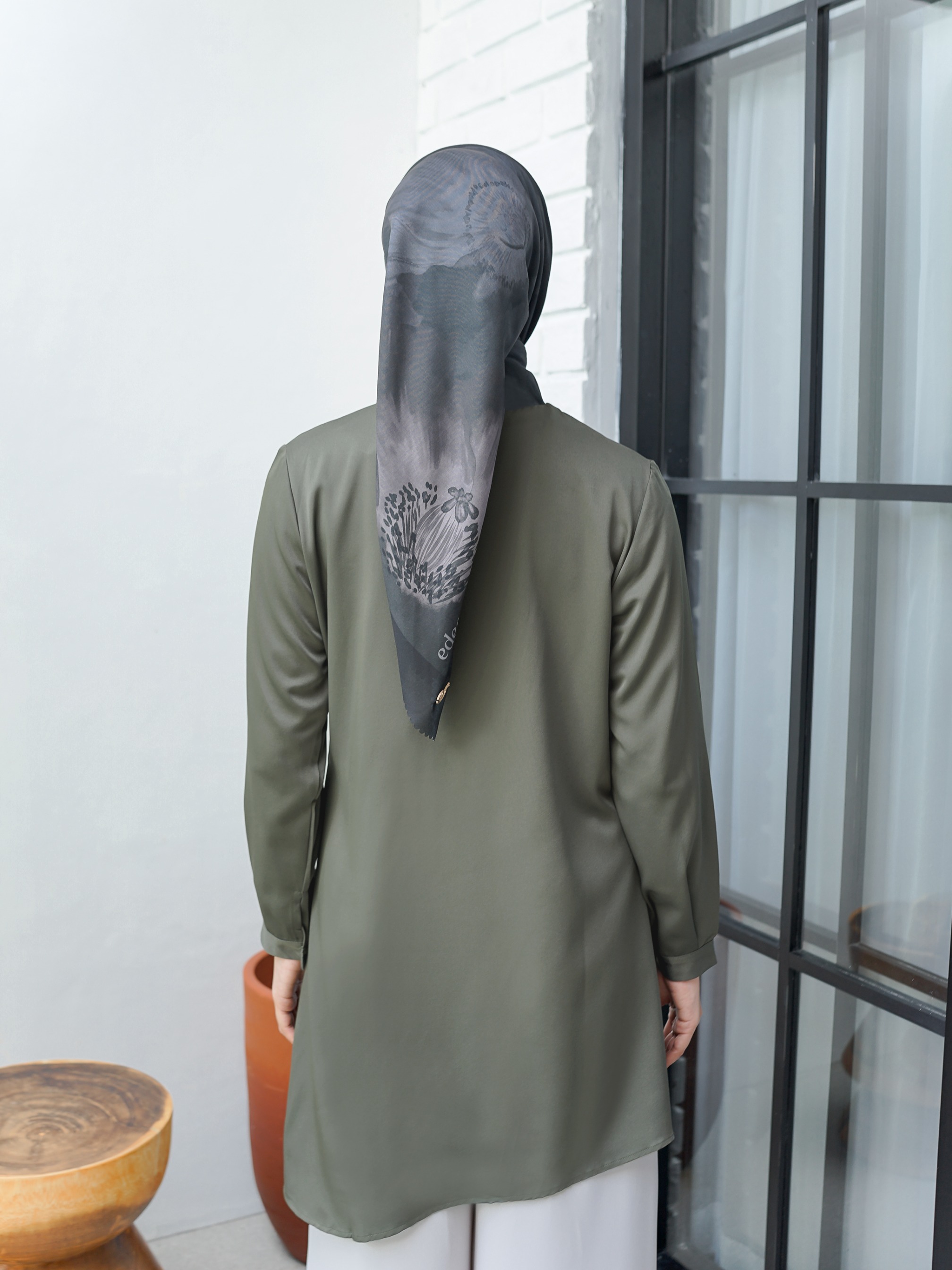  Larina Tunic Moisty Green