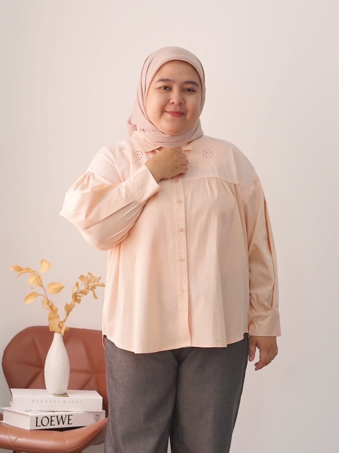 Vienna Top Pale Peach
