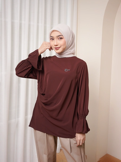 Image of Tyra blouse deep mahogany
