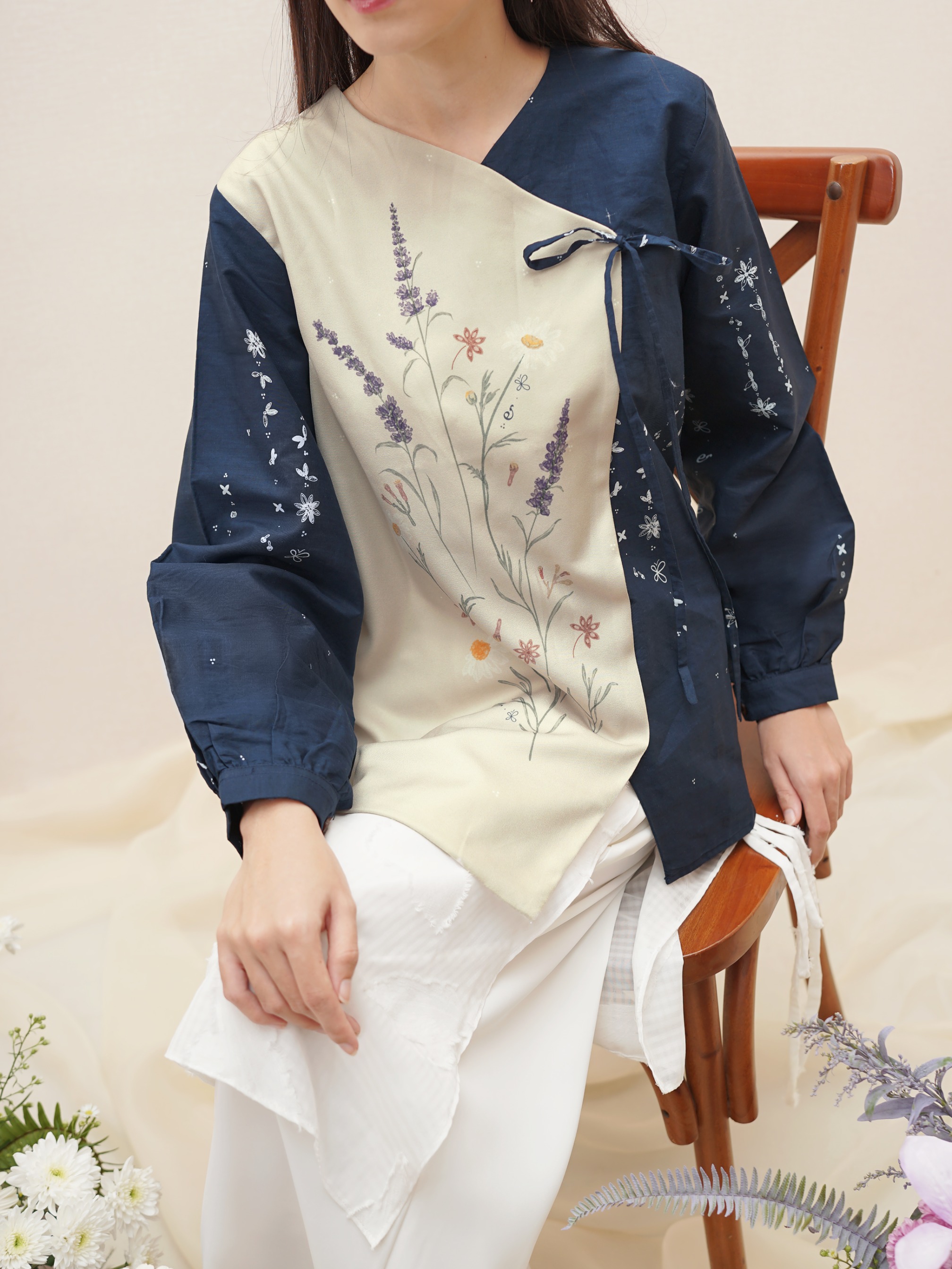 Wangsari Top Ederra X Rianty Batik