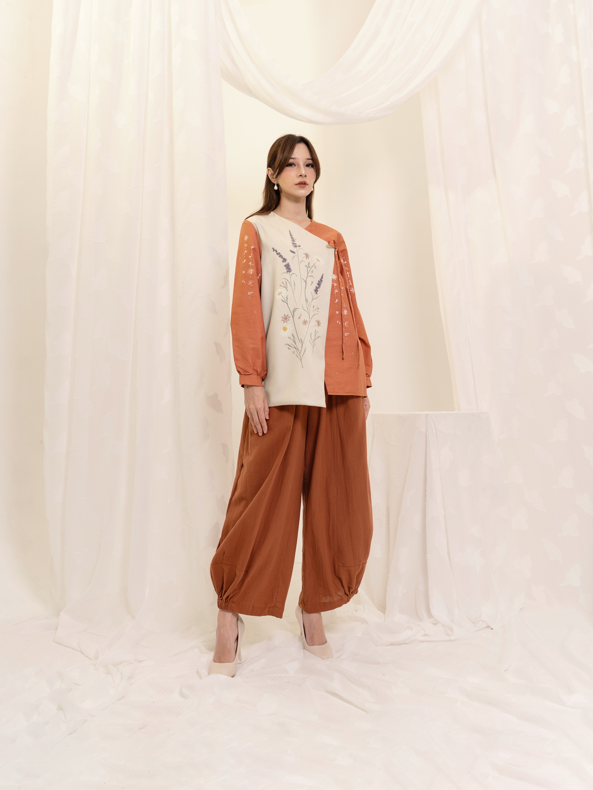 Wangsari Top Ederra X Rianty Batik