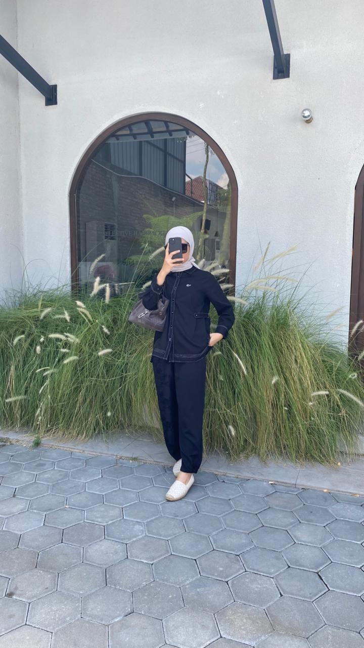 Alla Pants Black