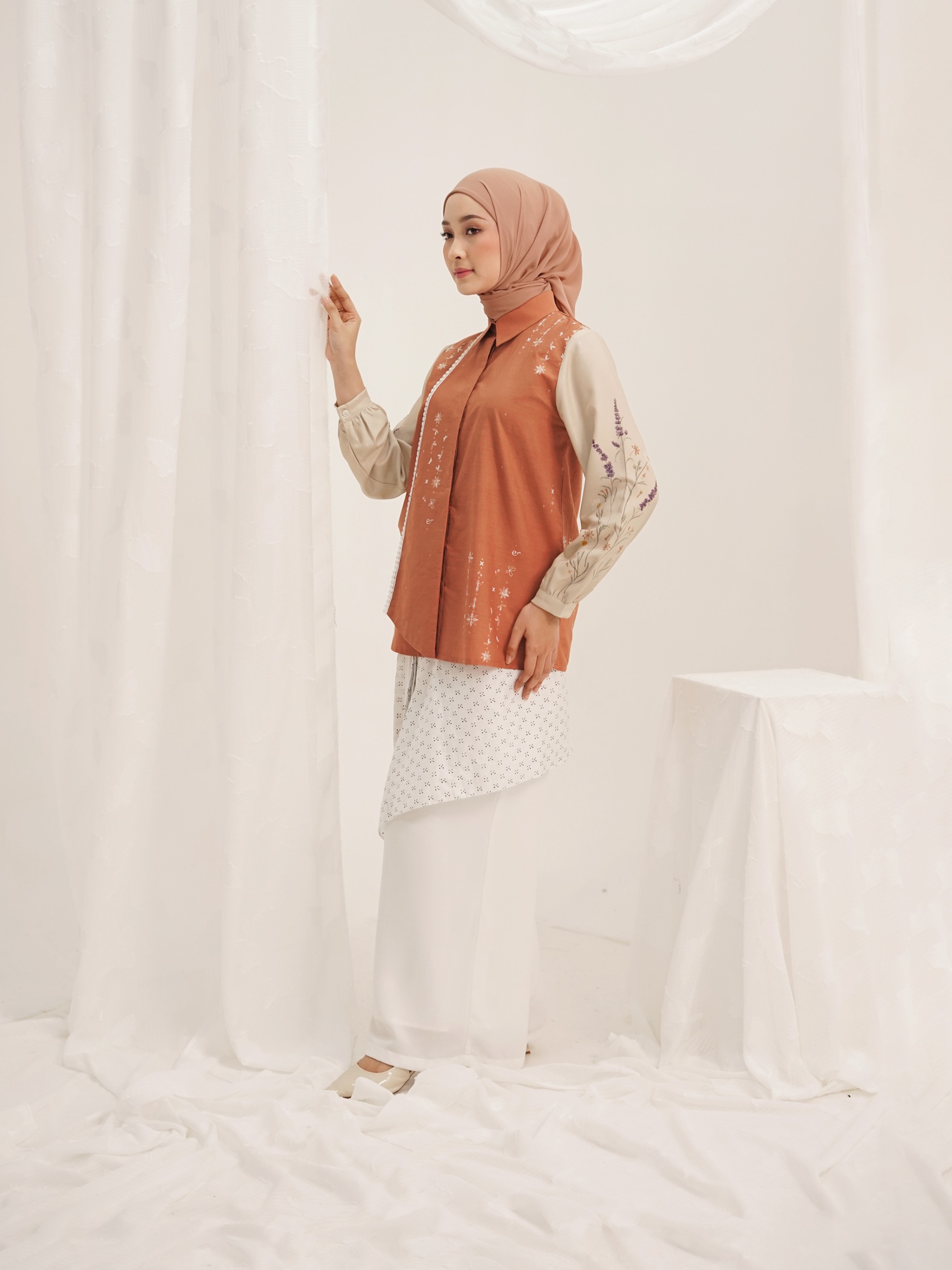 Ilana Top Ederra X Rianty Batik