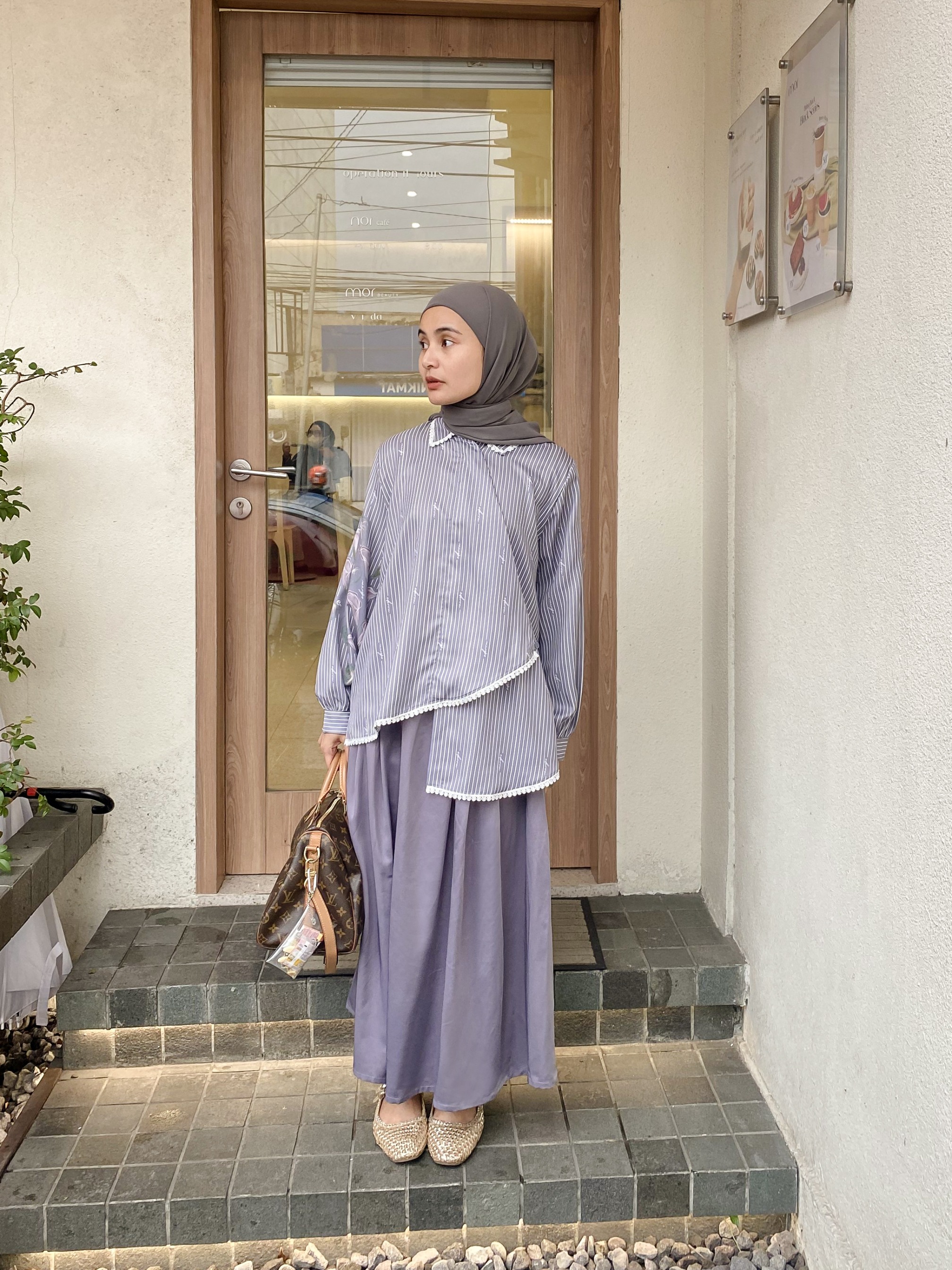 Anggun Top Ultimate Grey