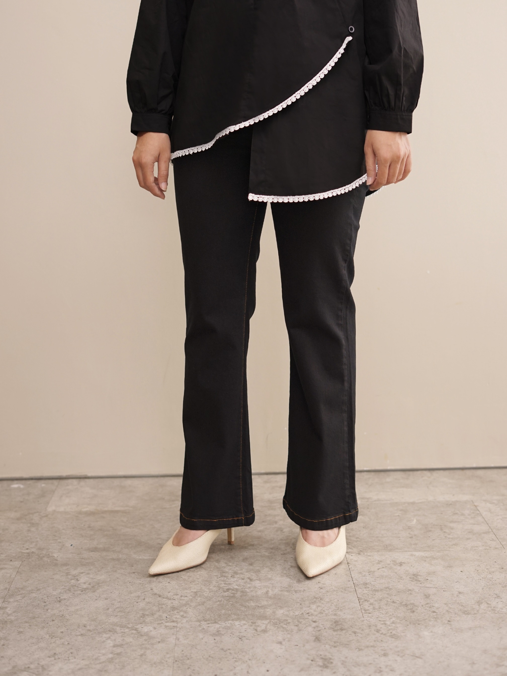Mora Pants Black