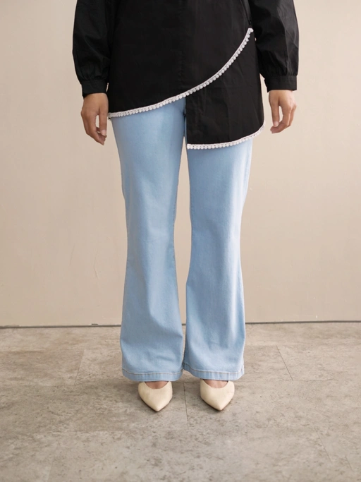 Image of Mora Pants Snow Blue
