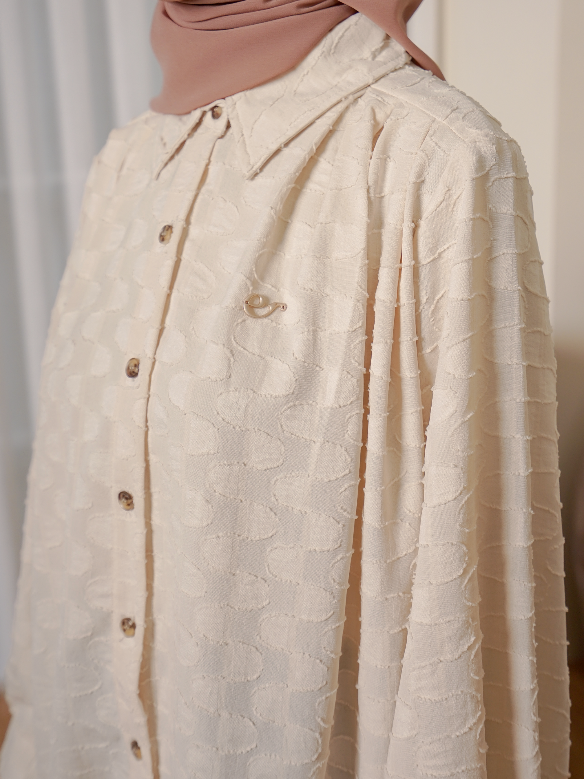 Carina Top Pearled Ivory