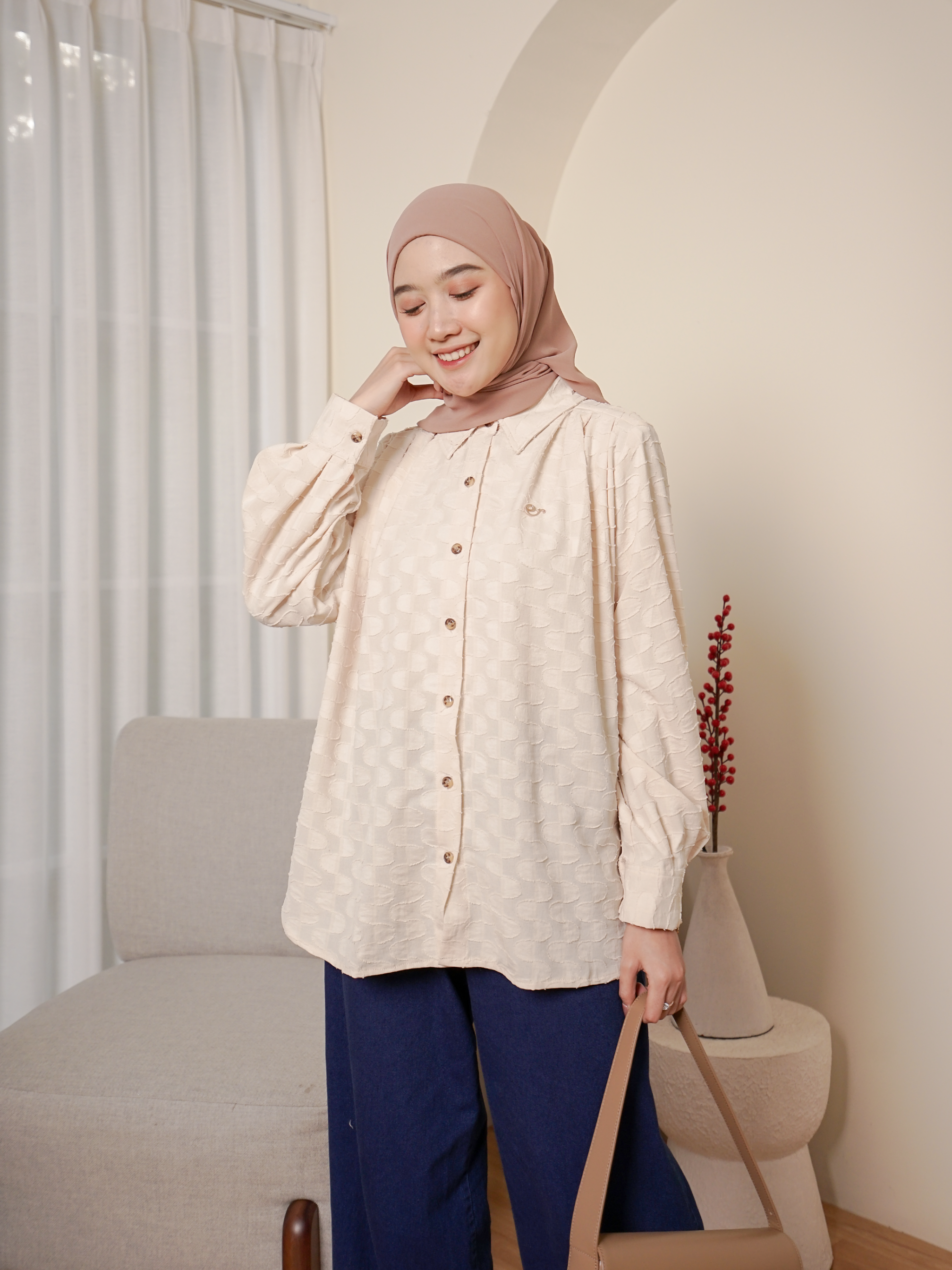 Carina Top Pearled Ivory