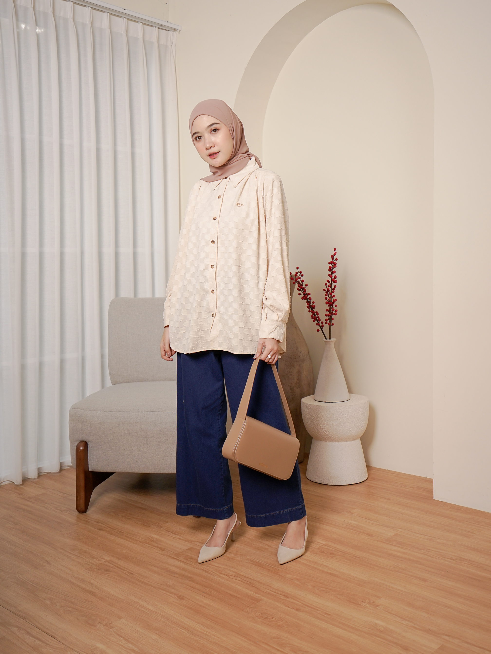 Carina Top Pearled Ivory