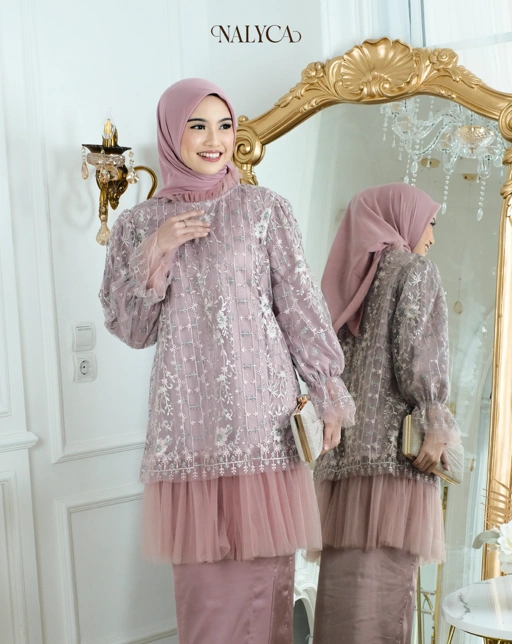 Image of AZALEA TUNIK